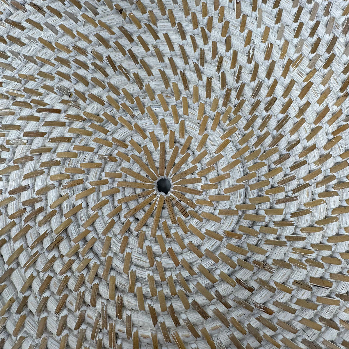 8-Piece Wicker Woven Placemats with Seashell Design - Natural Rattan Table Mats for Beach House Dining, Coastal Decor, and Summer Entertaining
