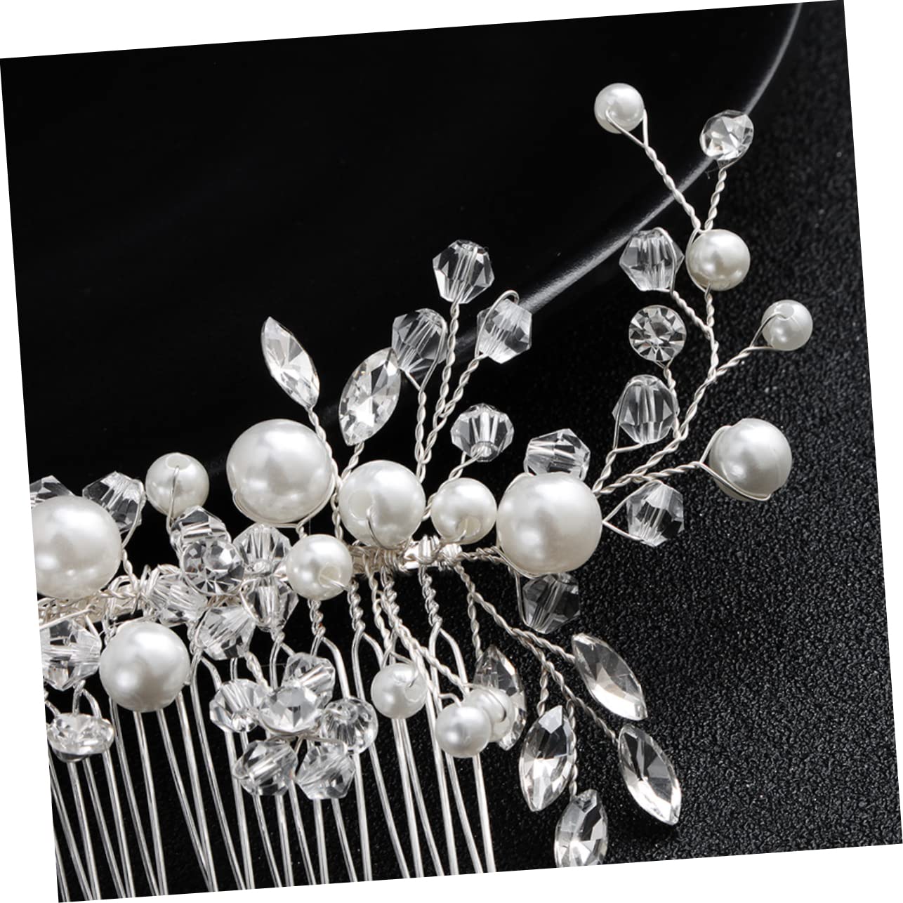 Elegant Bride Pearl Hair Comb - Rhinestone Bridal Headdress for Weddings
