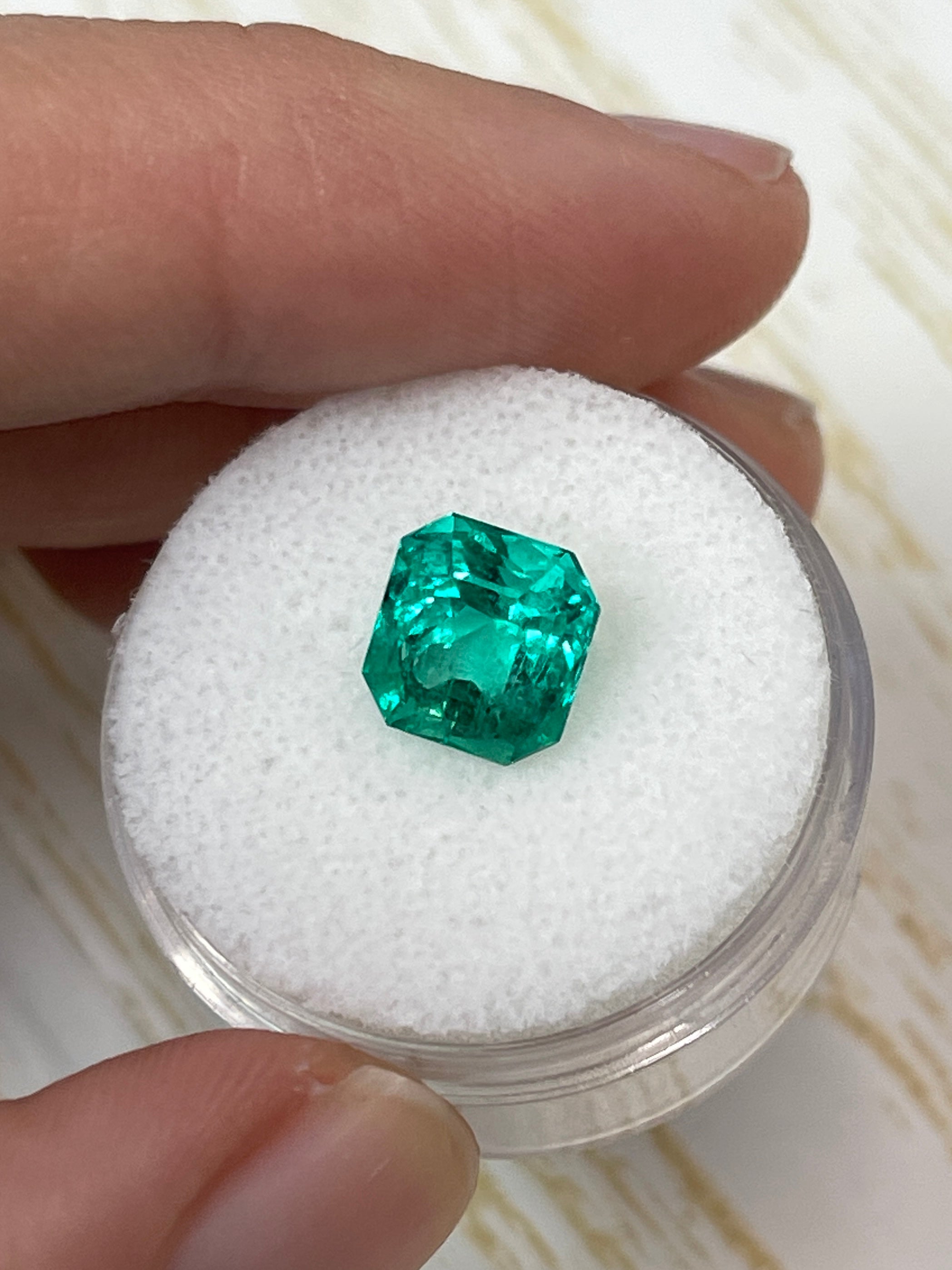 2.98 Carat Vivid Green Natural Loose Colombian Emerald - Asscher Cut Gemstone for Jewelry Making, Engagement Rings & Luxury Gifts | GLOWING Brilliance & Premium Quality