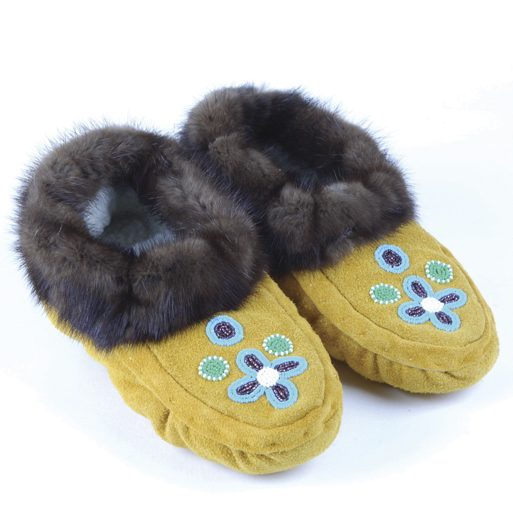 Premium Unisex Ultra Soft Mink Fur Trimmed Moccasin Slippers - Cozy Indoor/Outdoor House Shoes for Men & Women - Perfect for Winter Comfort, Lounge Wear & Gift Giving