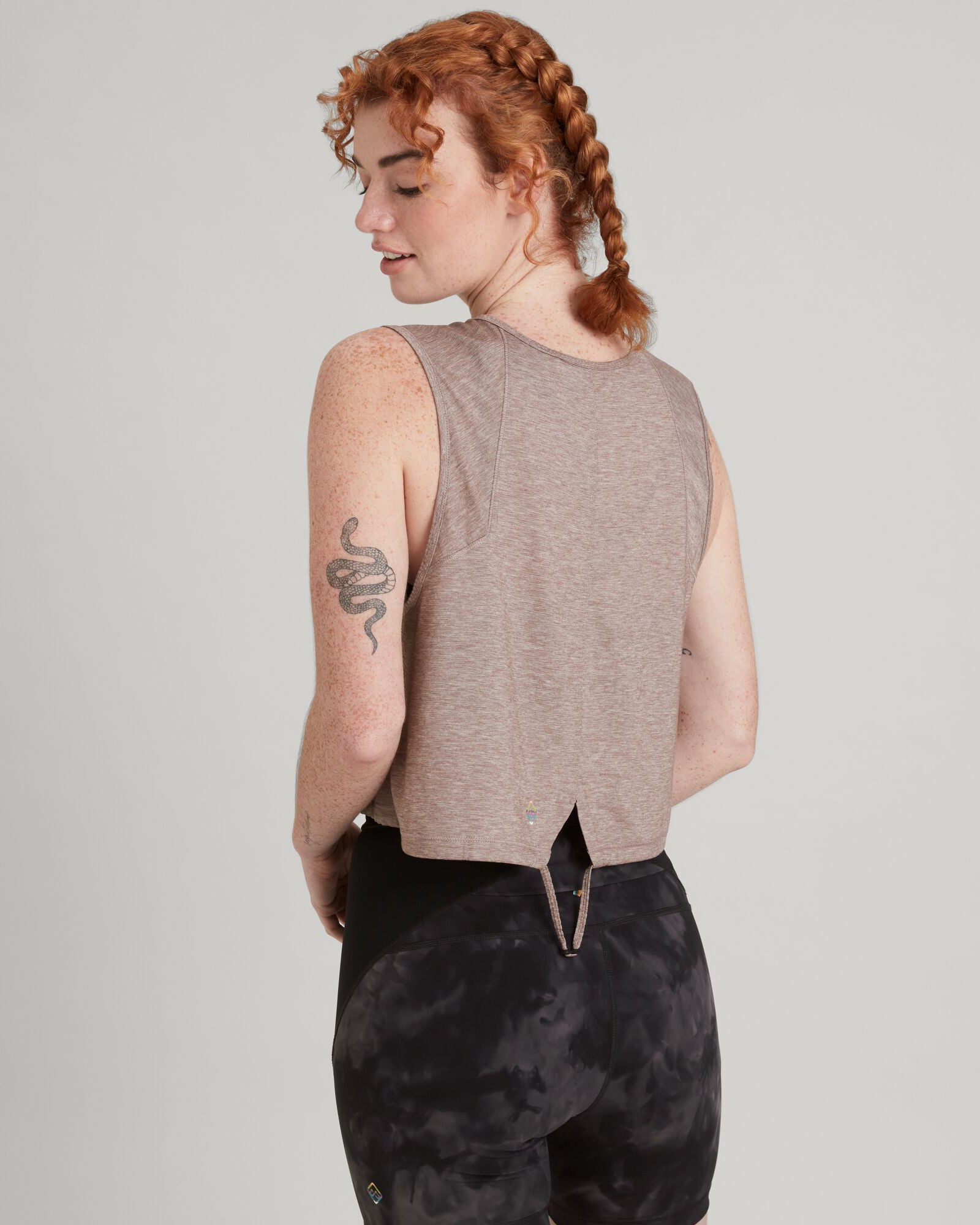 WELL.DER.NESS Women's Casual Ribbed Tank Top - Breathable Summer Cami for Workout, Yoga & Everyday Wear in Taupe