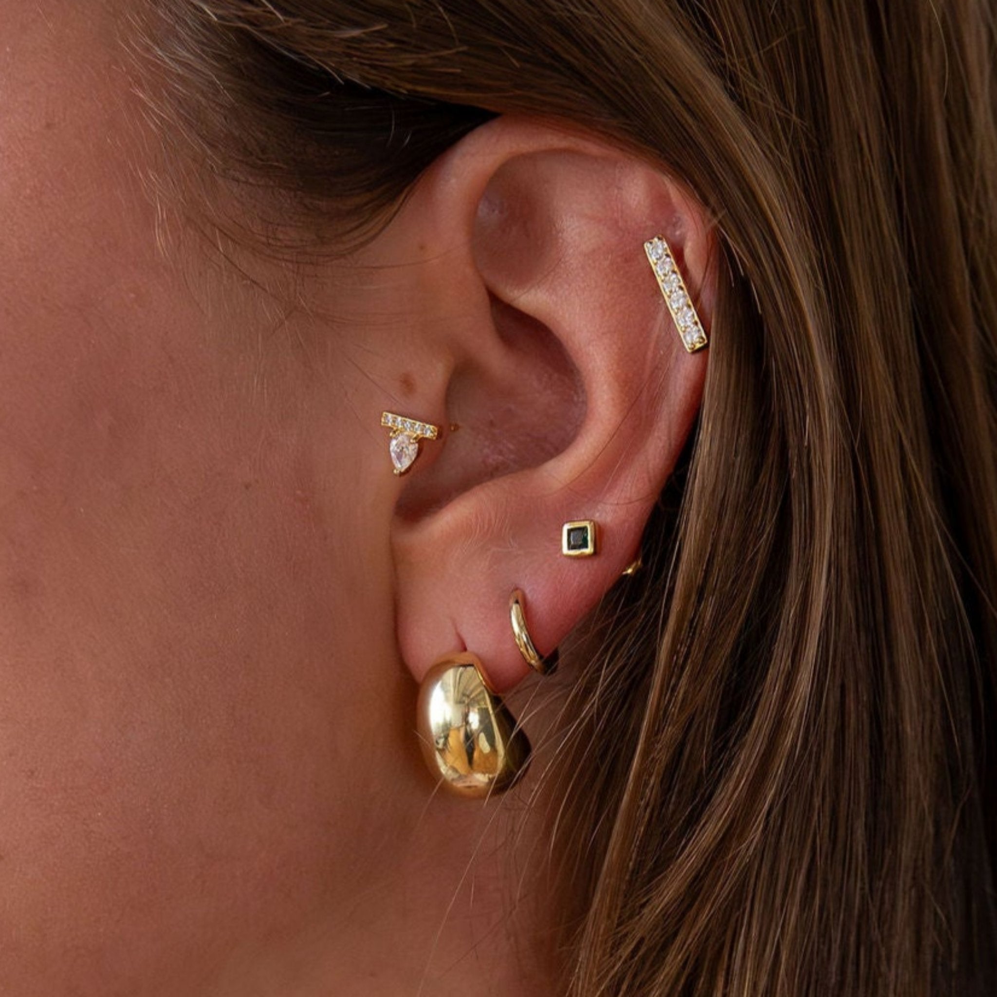 Elegant Teardrop Stud Earrings for Women - Dainty & Stylish Jewelry for Everyday Wear, Parties & Special Occasions