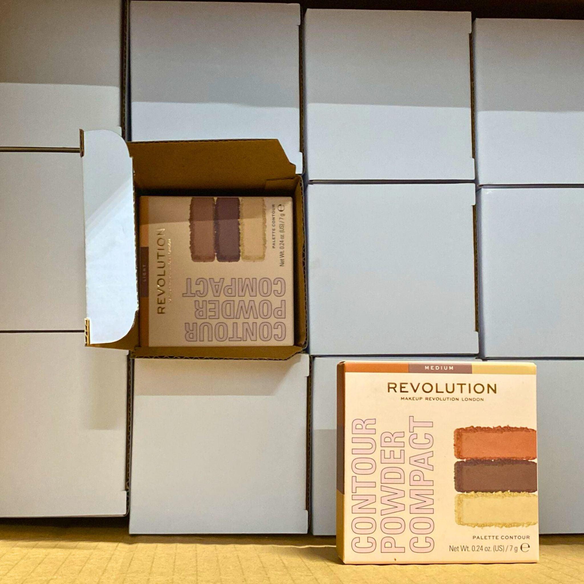 **Professional Contour Powder Compact Palette - Medium Shade 0.24OZ (30 Pcs Lot) - Perfect for Makeup Artists & Beauty Enthusiasts - Ideal for Contouring, Highlighting & Sculpting**