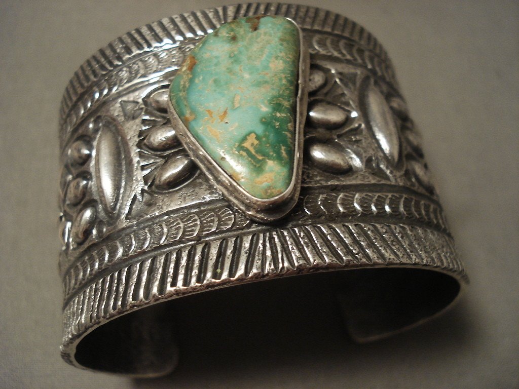 132 Gram Natural Green Turquoise Navajo Native American Silver Bracelet - Handcrafted Jewelry for Women, Boho Style Accessory for Casual Wear & Special Occasions