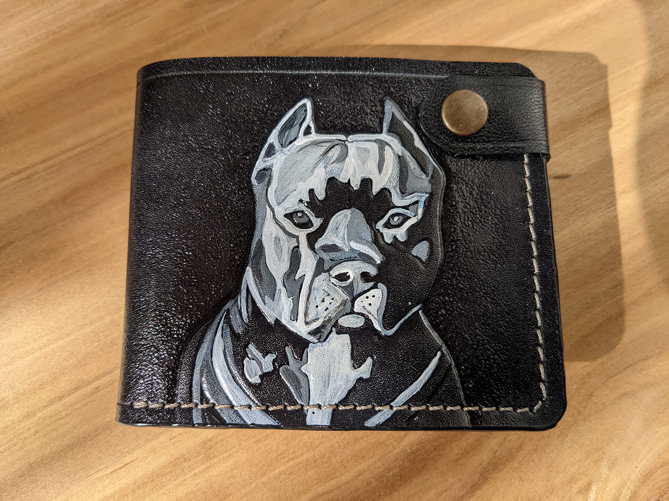 Handmade 3D Genuine Leather Bifold Wallet for Men - Custom Pit Bull Terrier & Amstaff Dog Design - Personalized Engraved & Airbrushed Pet Lover Gift for Dad, Husband - Perfect for Everyday Use & Special Occasions
