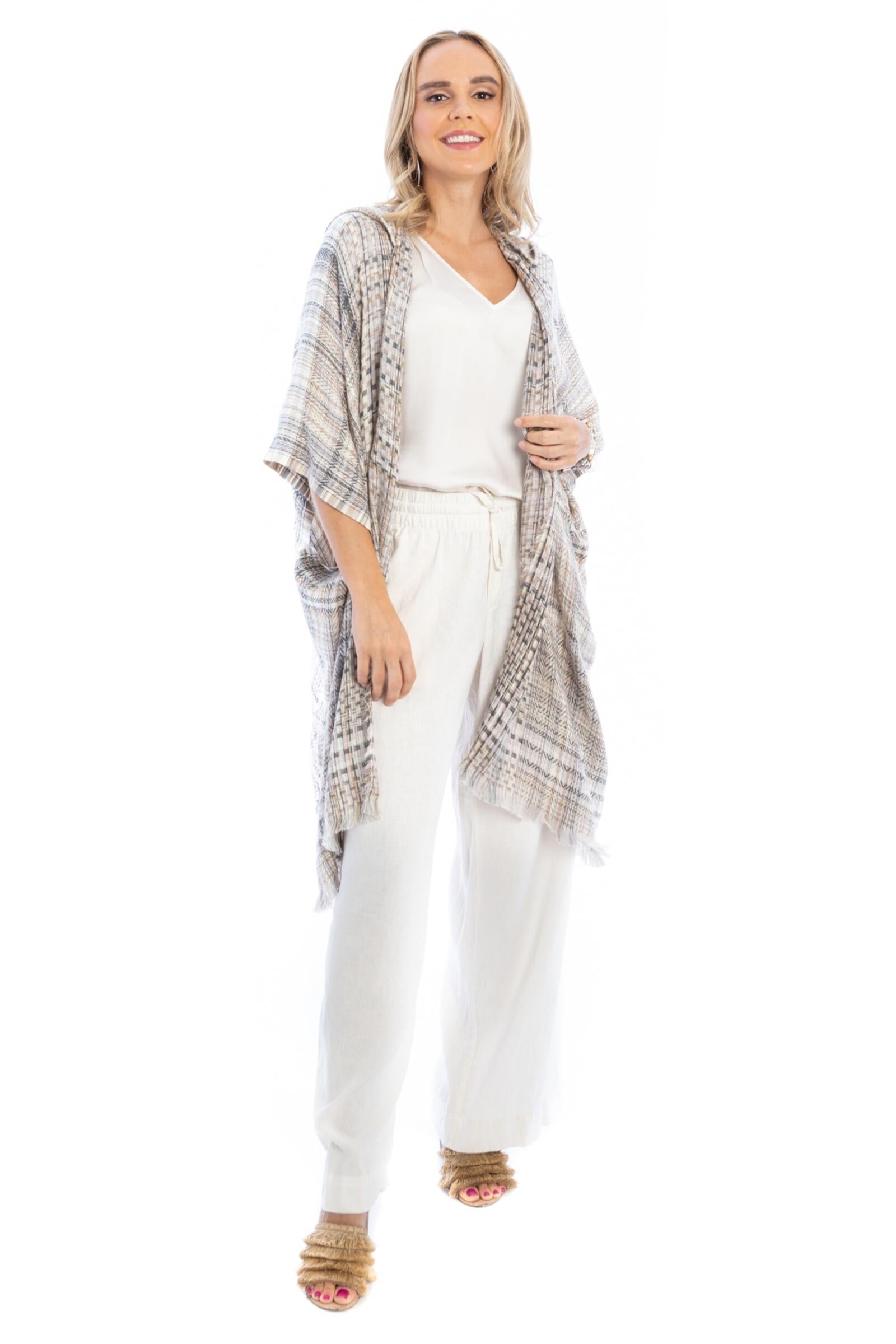 Stylish Plaid Hooded Ruana Wrap - Soft & Warm Winter Shawl for Women - Perfect for Outdoor Adventures, Cozy Evenings & Layered Outfits