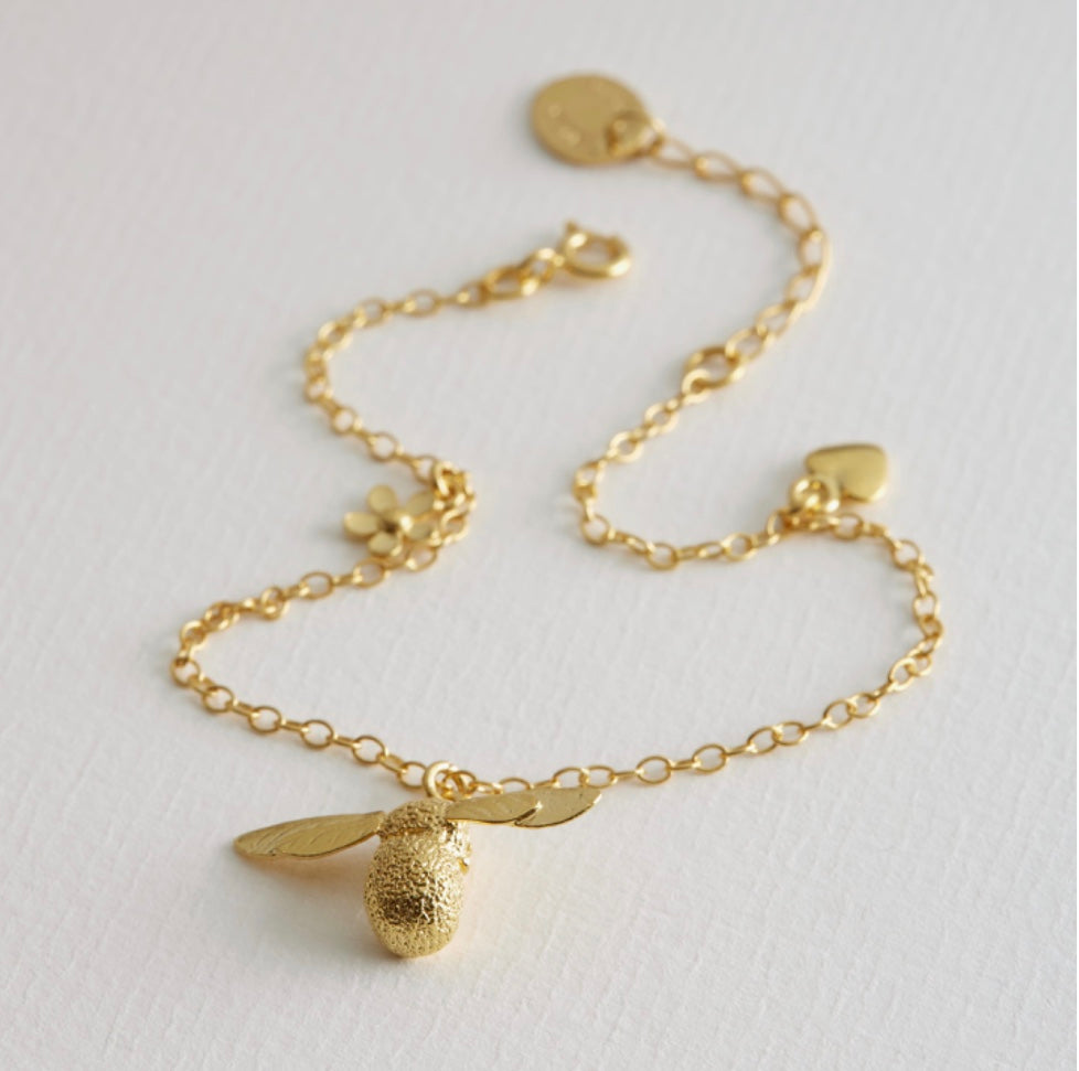 Alex Monroe Baby Bee Charm Bracelet - Dainty Gold Bee Jewelry for Women, Girls - Perfect Gift for Birthdays, Anniversaries & Everyday Wear