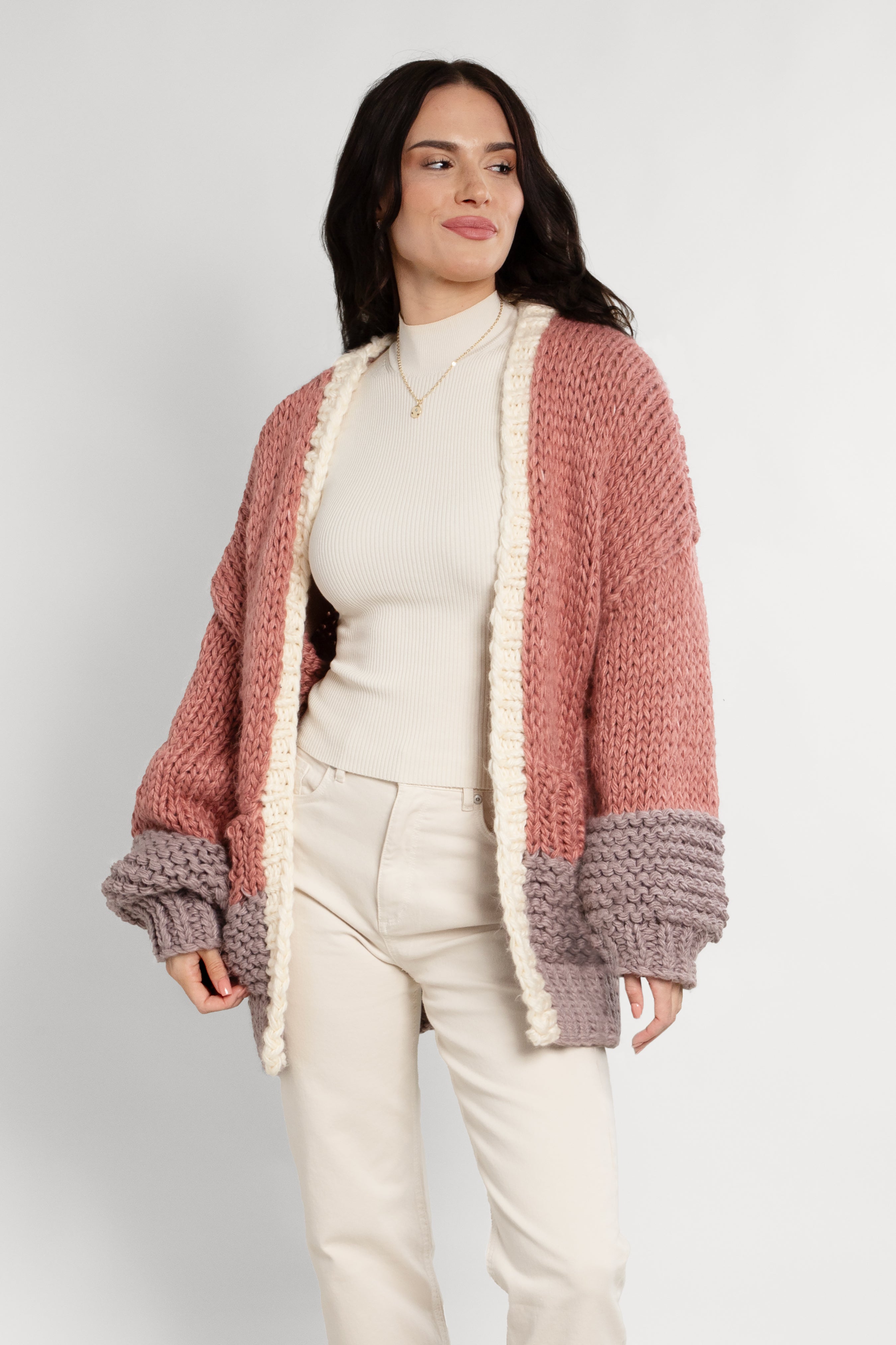 Stylish Knit Oversized Sweater in Two-Tone Colors - Perfect for Casual Outfits and Cozy Winter Days