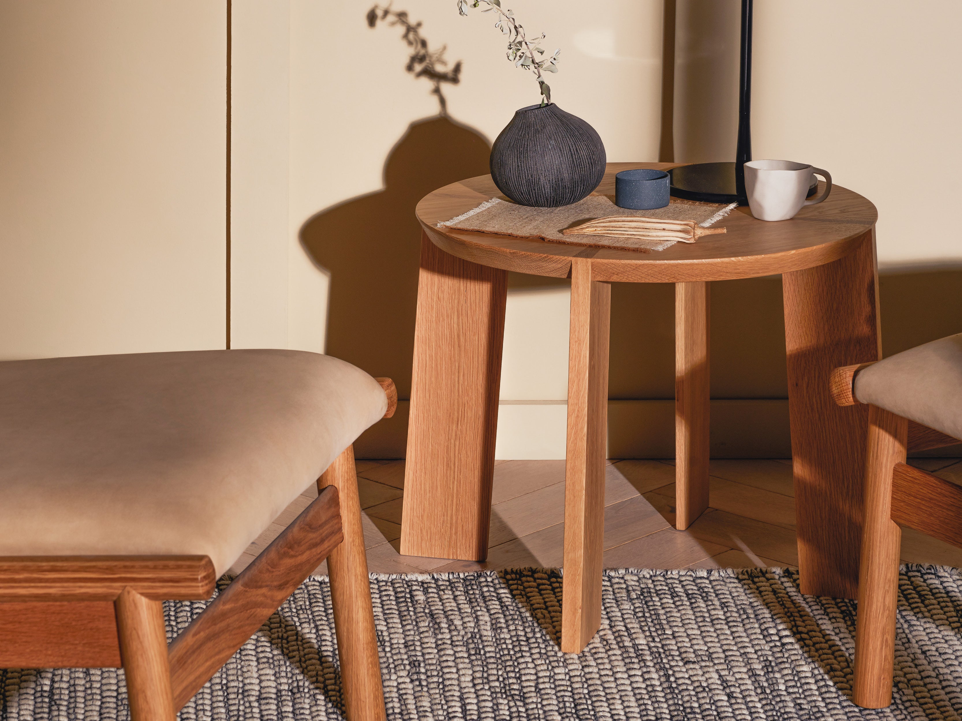 Modern Kile Coffee Table - Stylish & Functional Living Room Furniture for Small Spaces - Perfect for Apartments, Lounges & Home Decor