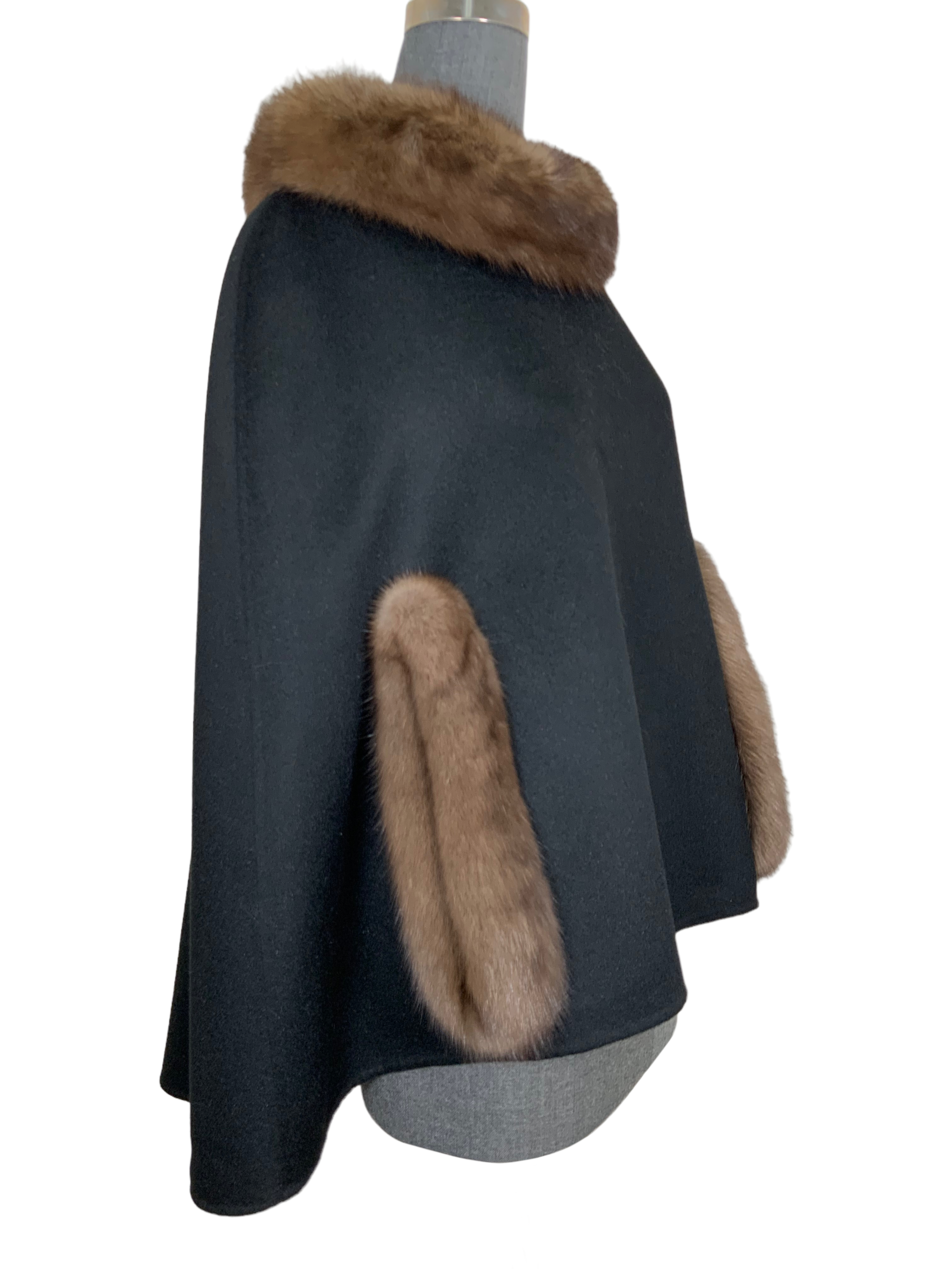 Luxury Oscar de la Renta Cashmere & Sable Fur Poncho Shawl - Soft Warm Winter Wrap for Women, Perfect for Holiday Parties & Cold Weather Fashion