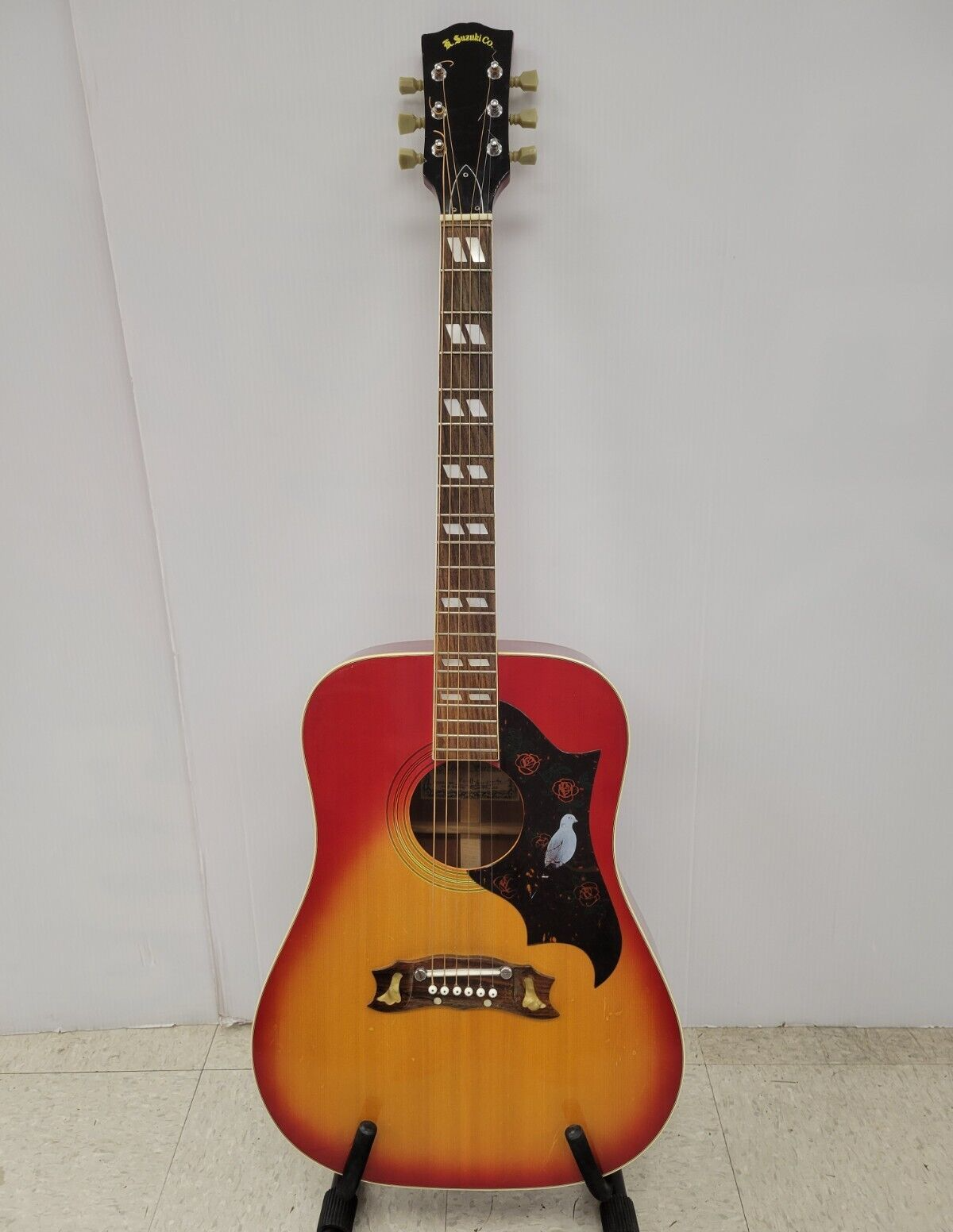 Kizo Suzuki W65HA Acoustic Guitar - Professional 6-String Folk Guitar with Spruce Top & Mahogany Back - Perfect for Beginners, Camping, Live Performances & Home Practice