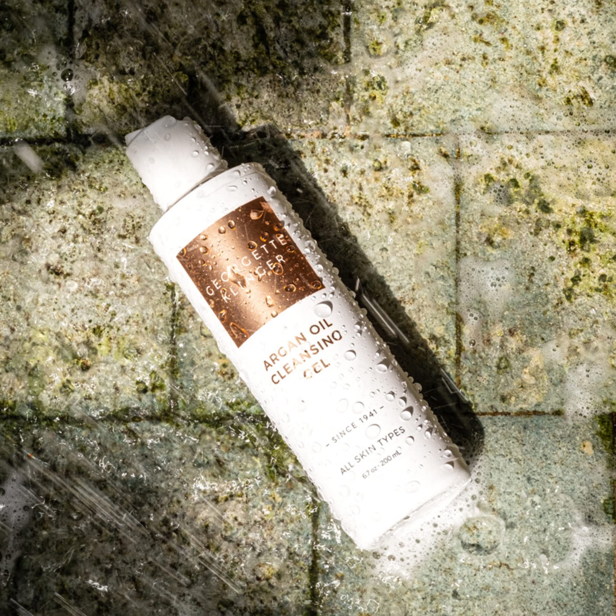 Georgette Klinger Argan Oil Cleansing Gel - Nourishing & Moisturizing Face Wash with Antioxidant-Rich Argan, Olive & Bergamot Oils - Deeply Cleanses Dirt, Makeup & Excess Oil - 6.7 oz - Perfect for Daily Skincare Routine & Makeup Removal