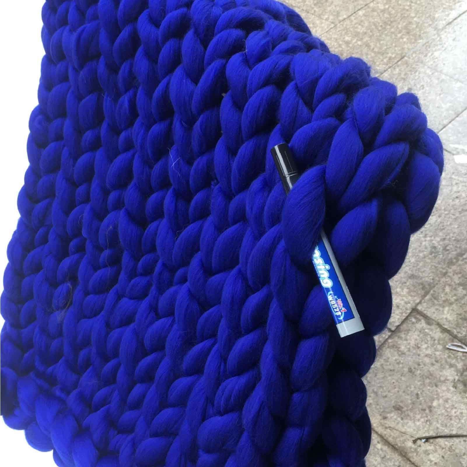 Chunky Knit Throw Blanket - Soft Hand-Woven Oversized Blanket for Bed, Sofa & Home Decor | Cozy Giant Yarn Blanket Perfect for Living Room, Nursery & Gift Giving