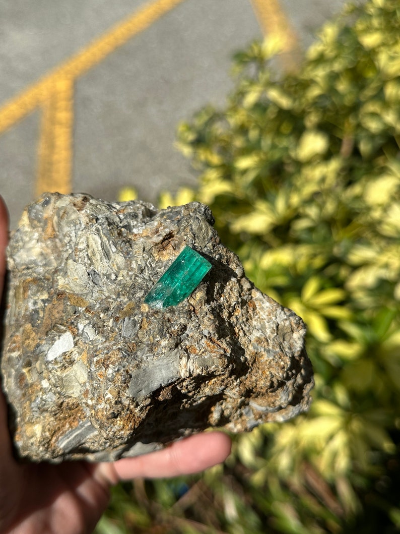 18K Natural Colombian Emerald Rough Gemstone - Uncut Raw Specimen for Jewelry Making, Collecting & Healing Crystals (High Quality Fine Gem)
