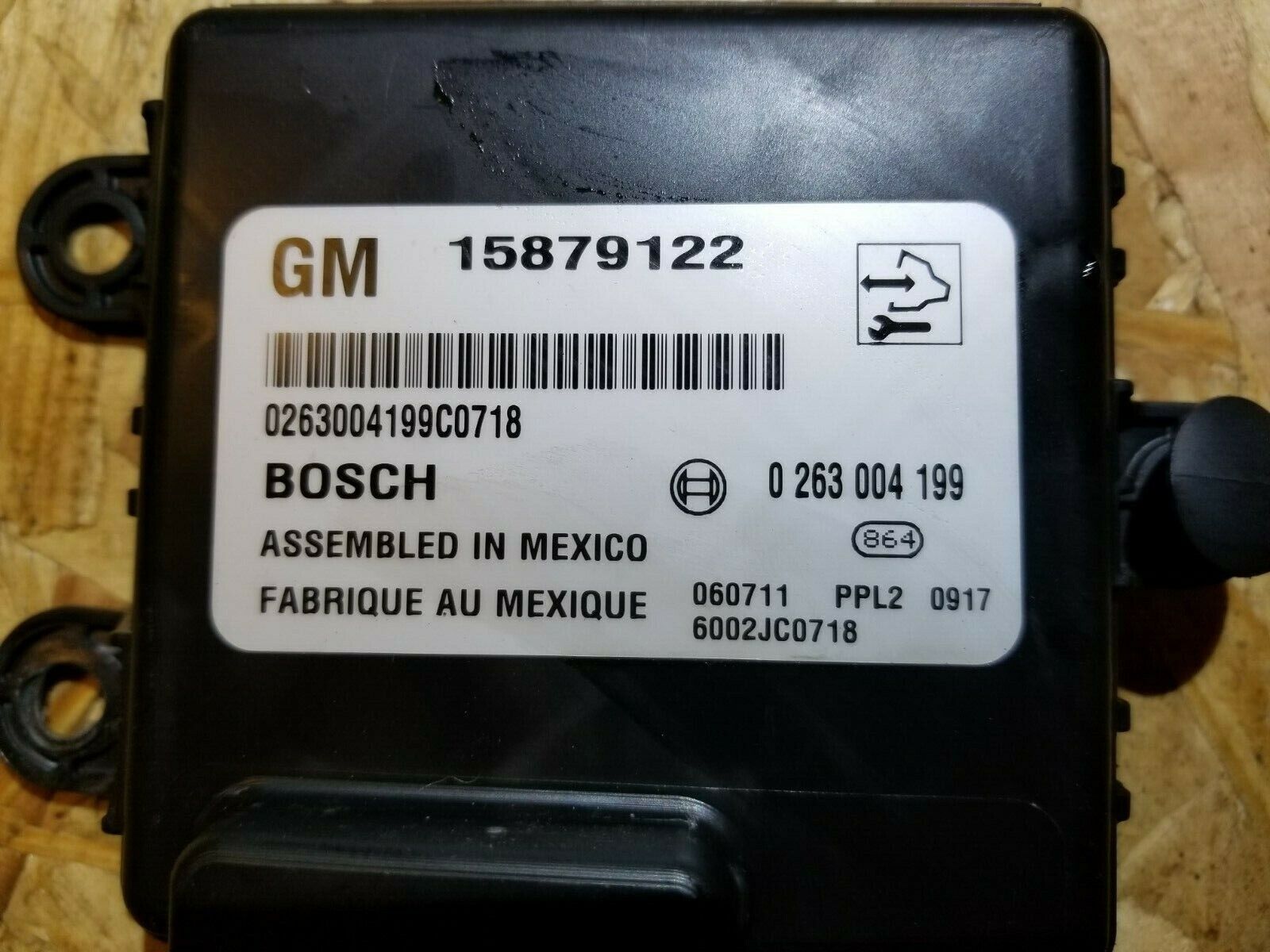 2005-2009 Cadillac SRX Rear Parking Sensor Control Module 15829632 - OEM Replacement Part for Easy Parking Assistance