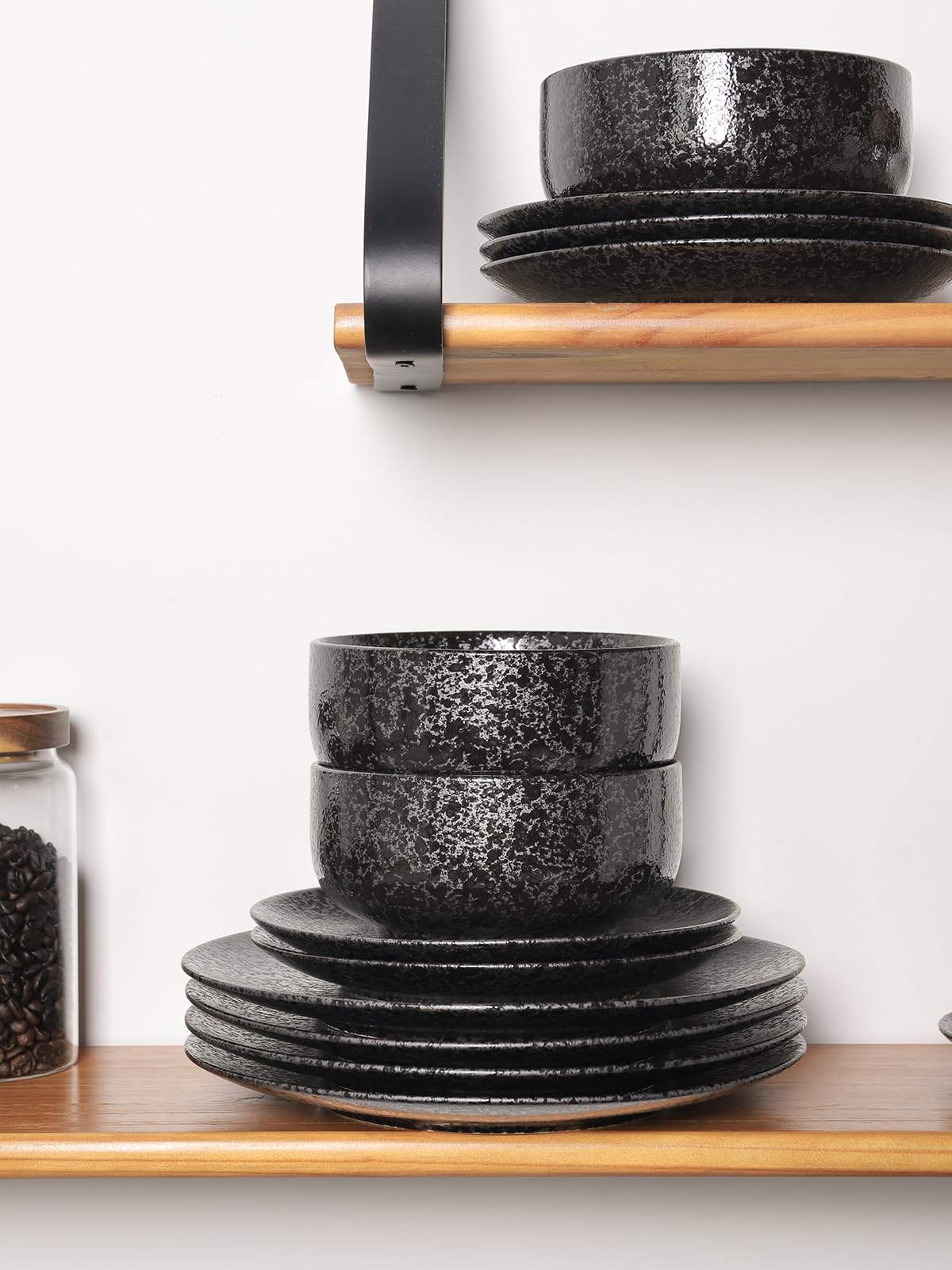 Kanwone 10 Inch Ceramic Dinner Plates Set of 6 - Round Black Glazed Plates for Steak, Pasta, Salad & Pizza | Microwave, Oven & Dishwasher Safe | Perfect for Restaurants, Dinner Parties & Everyday Dining