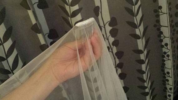 22 Teeth Extra Long Tulle-Wrapped Metal Hair Comb for Wedding Veils - 8.5cm x 4.8cm Ivory Bridal Hair Accessory - Perfect for Securing Long Veils, Updos and Formal Hairstyles