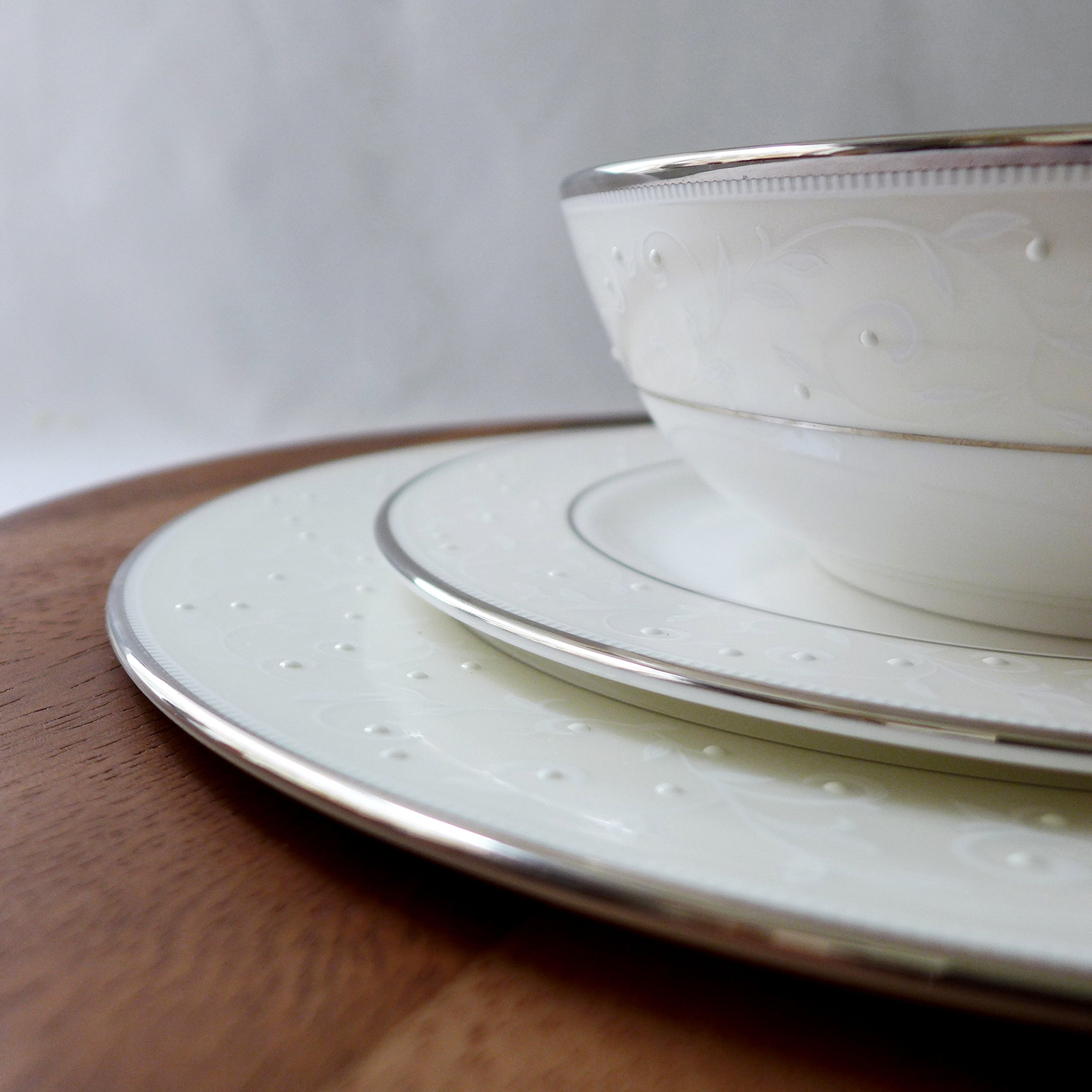 Lenox 5-Piece Opal Innocence White Dinnerware Set - Elegant Bone China Plates, Bowls & Cups for Formal Dining, Wedding Registry & Special Occasions