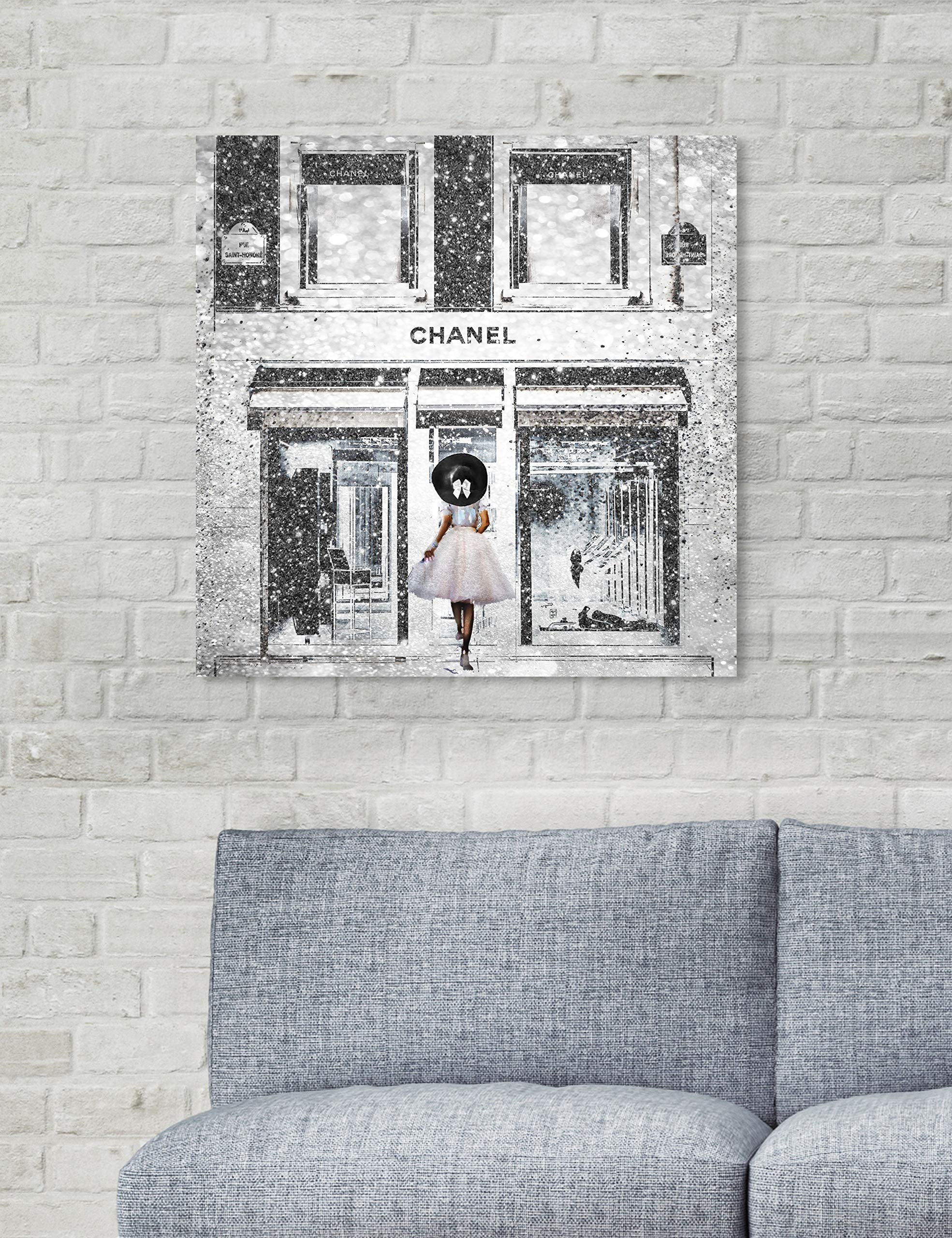 Queen of the Store Caramel Fashion Wall Art Canvas Print - Elegant Home Decor for Living Room, Bedroom & Office