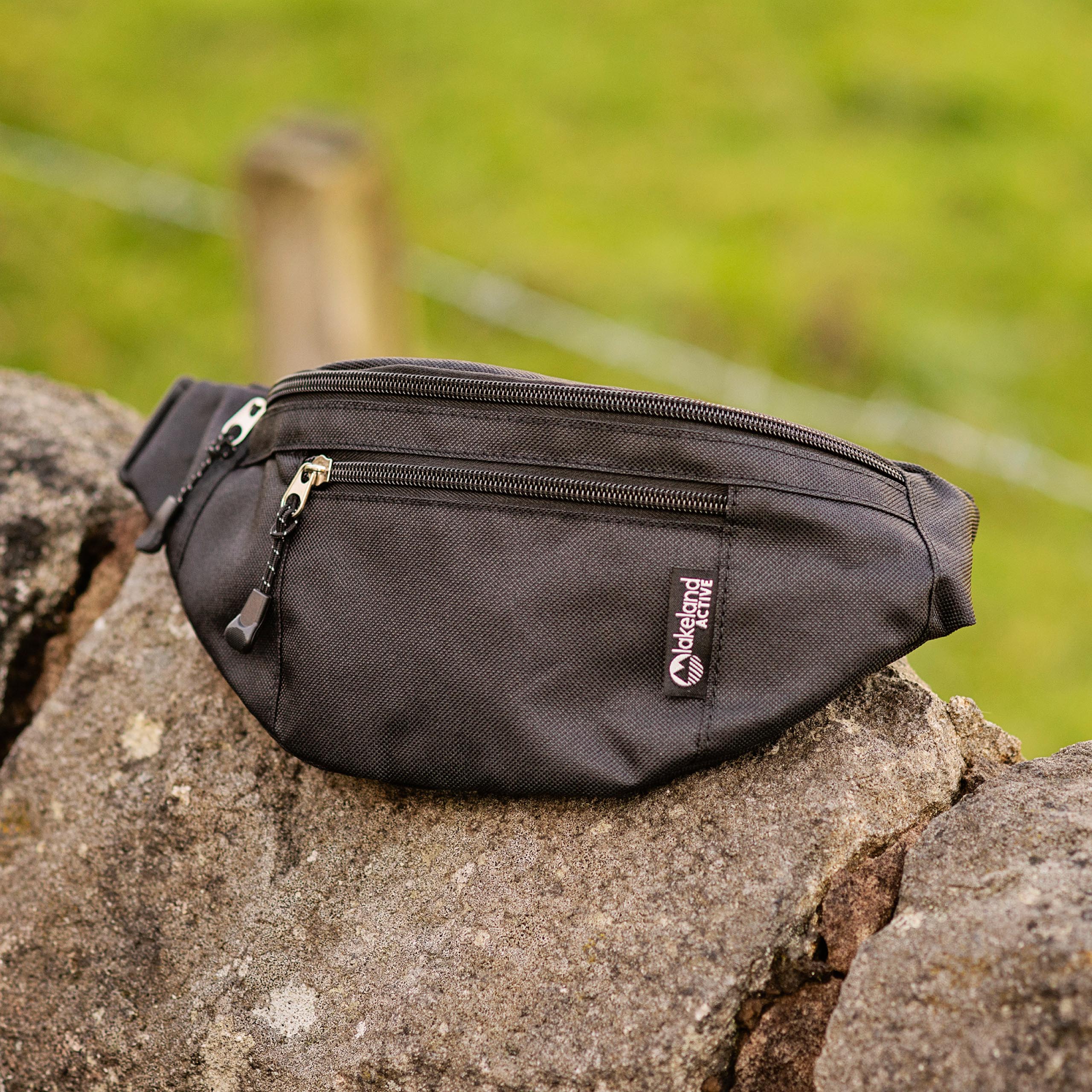 Skelton Classic 1.5 Liter Waist Pack - Water Resistant Fanny Pack for Travel, Hiking & Outdoor Activities