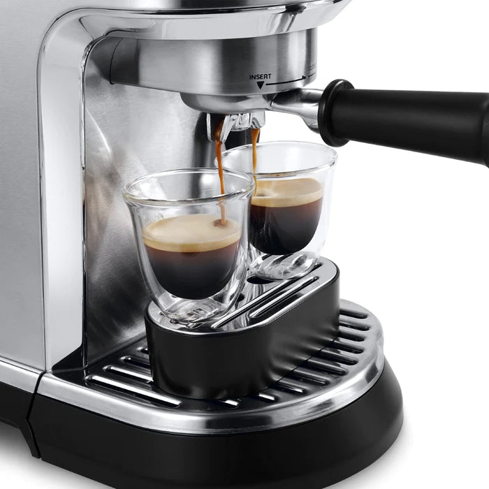 De'Longhi Dedica Maestro Plus EC950M Espresso Machine with Cappuccino Maker - Perfect for Home Baristas & Coffee Lovers - Ideal for Kitchens, Offices & Gifts