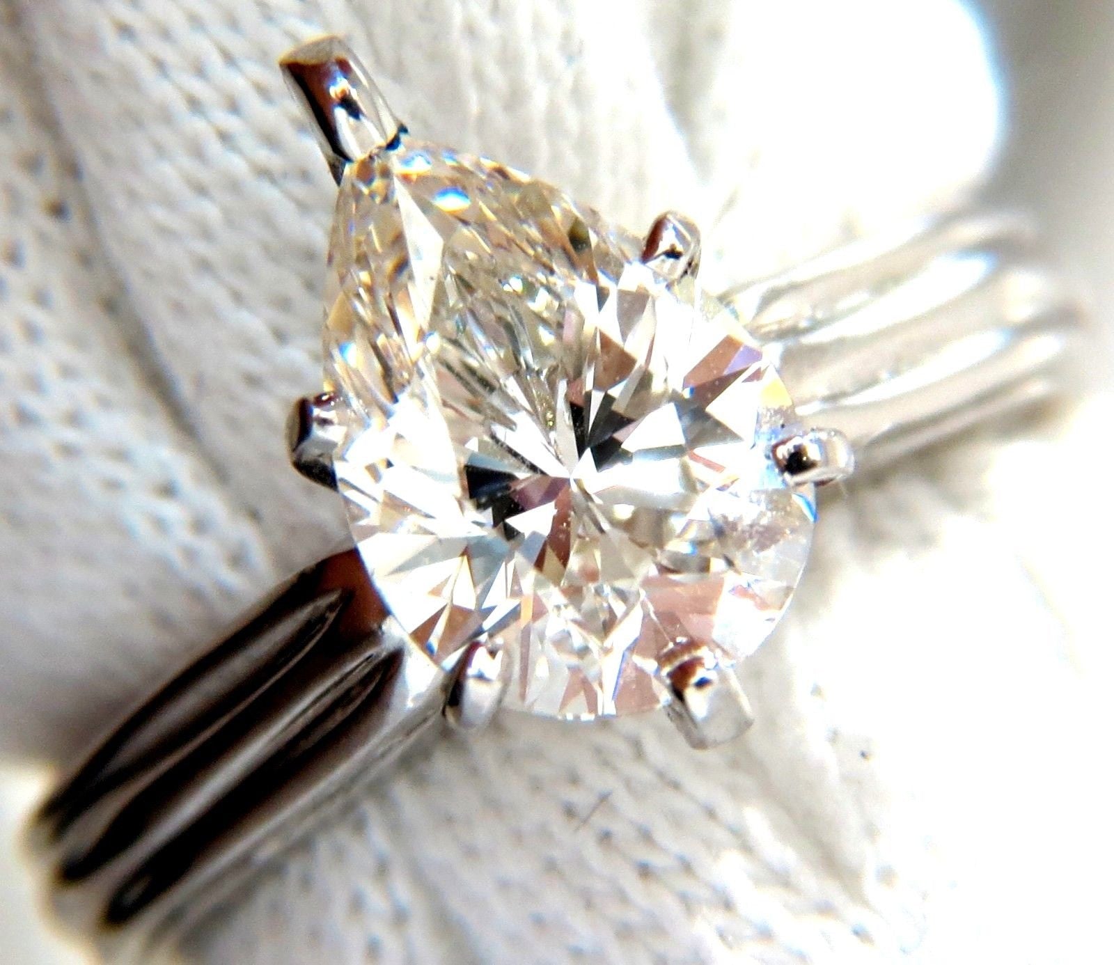 2.00ct GIA Certified Pear Brilliant Diamond Solitaire Ring - I/SI1 Clarity, Platinum Setting for Engagement, Wedding & Anniversary Gifts