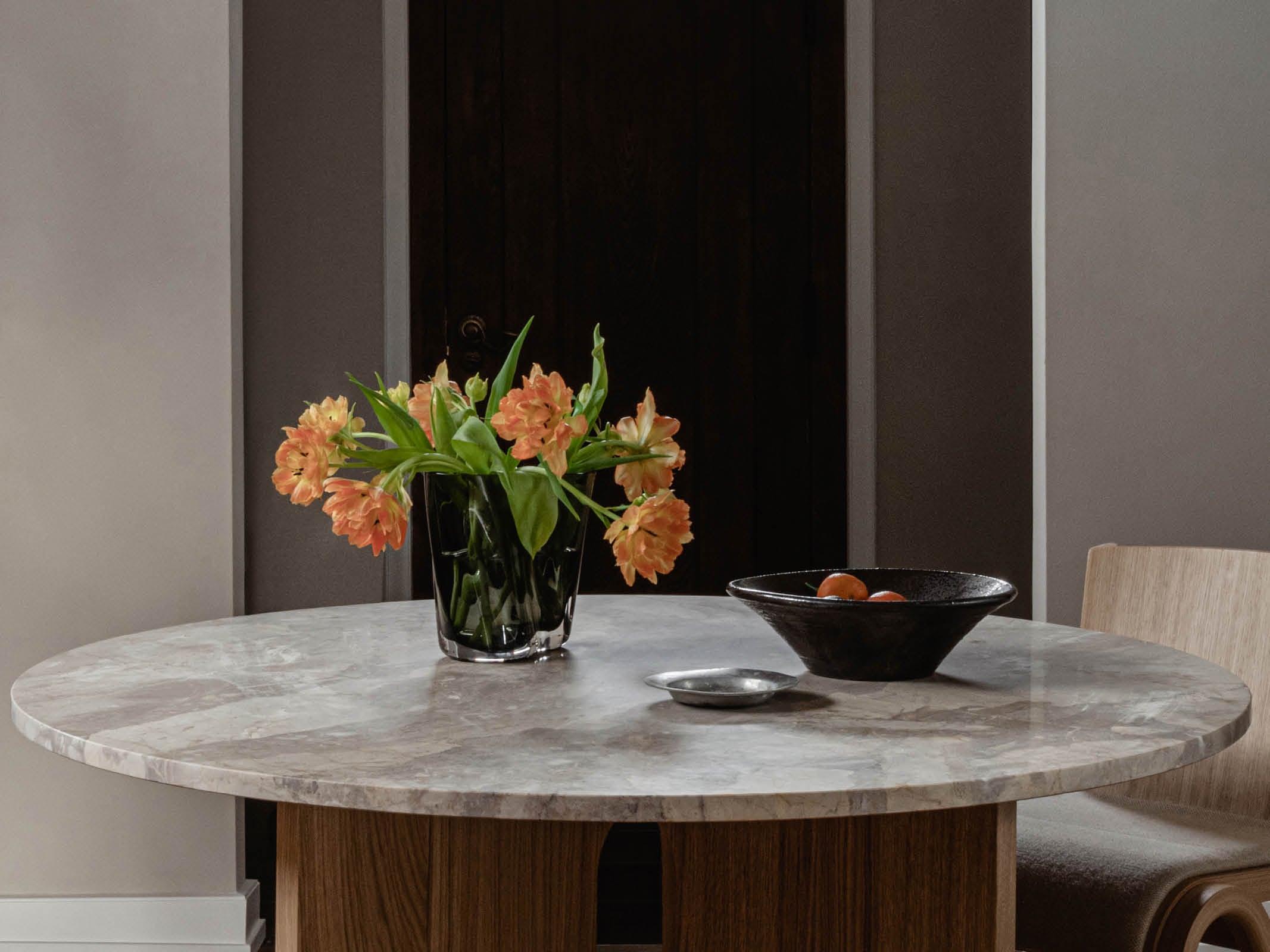 Aer Vase 19 - Modern Ceramic Flower Vase for Home Decor, Office Desk & Wedding Centerpieces | Perfect for Fresh Flowers, Artificial Plants & Decorative Arrangements