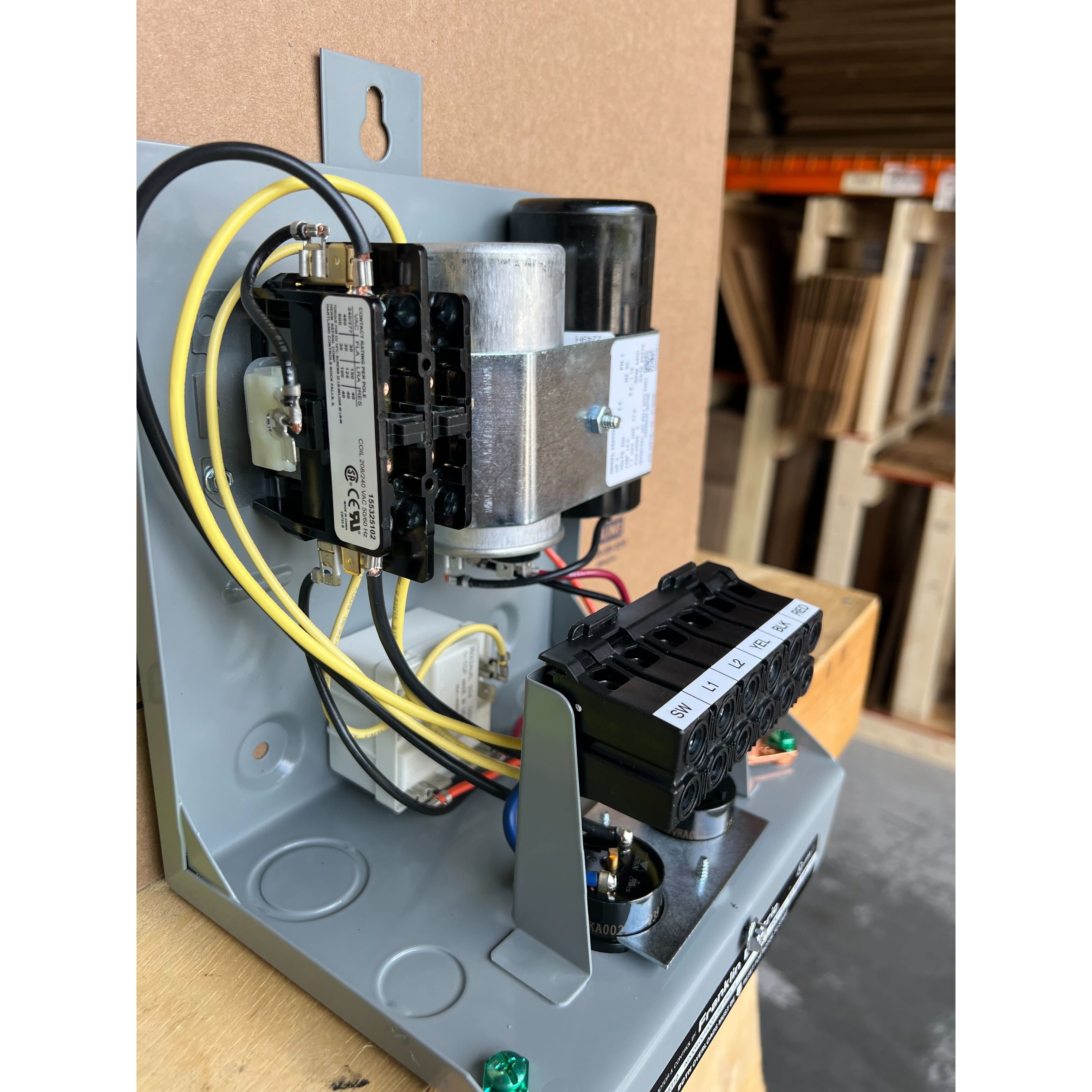 Franklin Electric 2823028310 CB Deluxe Control Box - 3HP, 230V, 60Hz - Perfect for Water Well Pumps, Irrigation Systems & Agricultural Applications