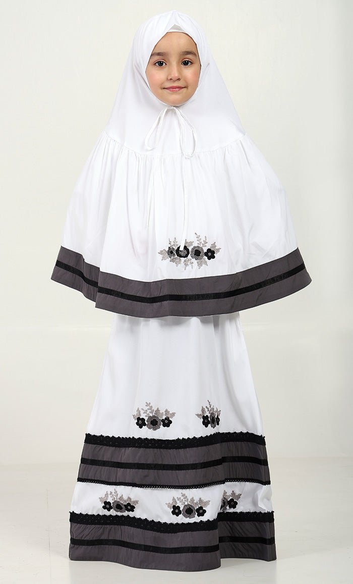 Elegant Girls' 2-Piece Prayer Outfit Set with Black Trim - Perfect for Church, Mosque & Religious Ceremonies