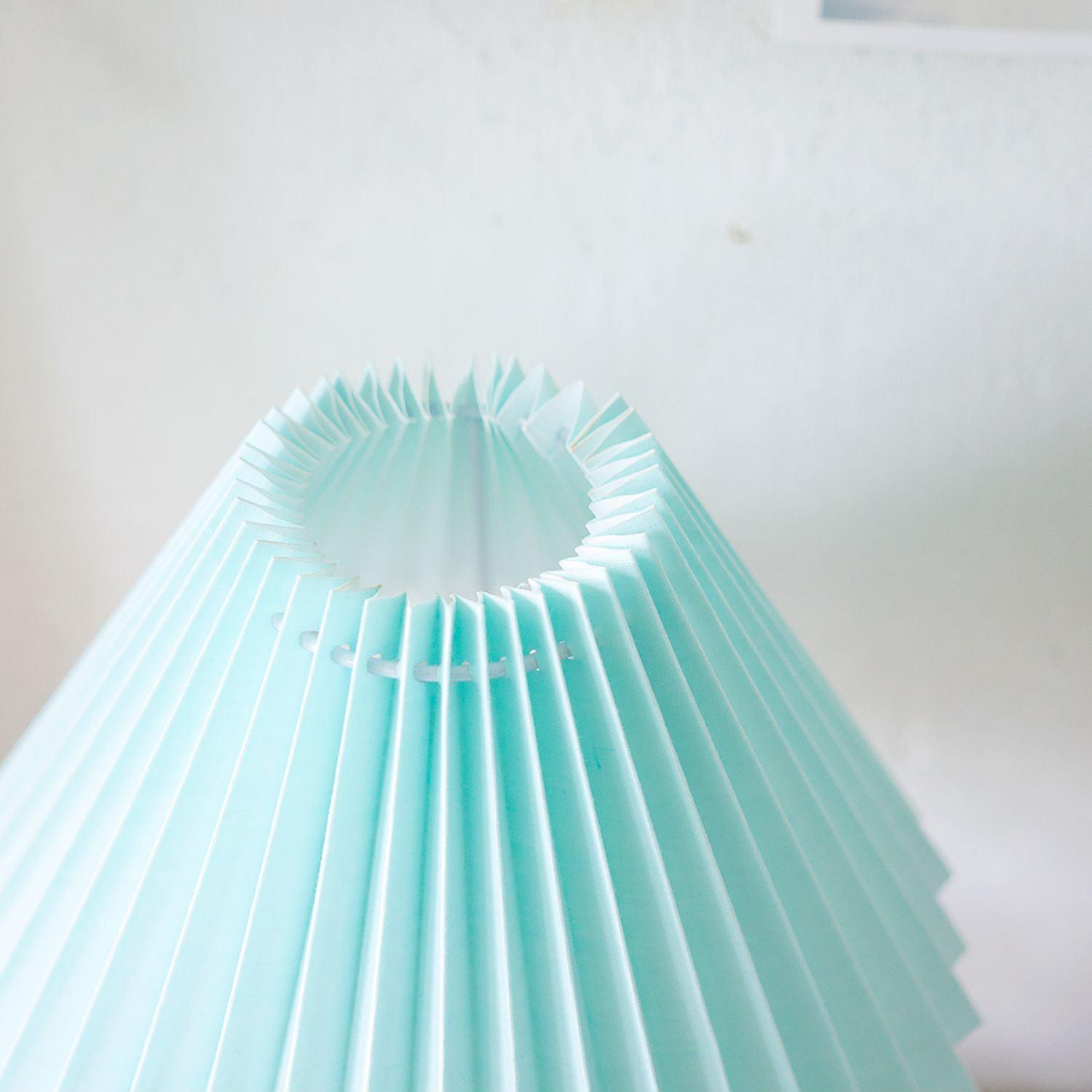 Modern Leo Table Lamp - Adjustable LED Desk Light for Home Office, Bedroom & Study - Warm White & Cool White Lighting Modes