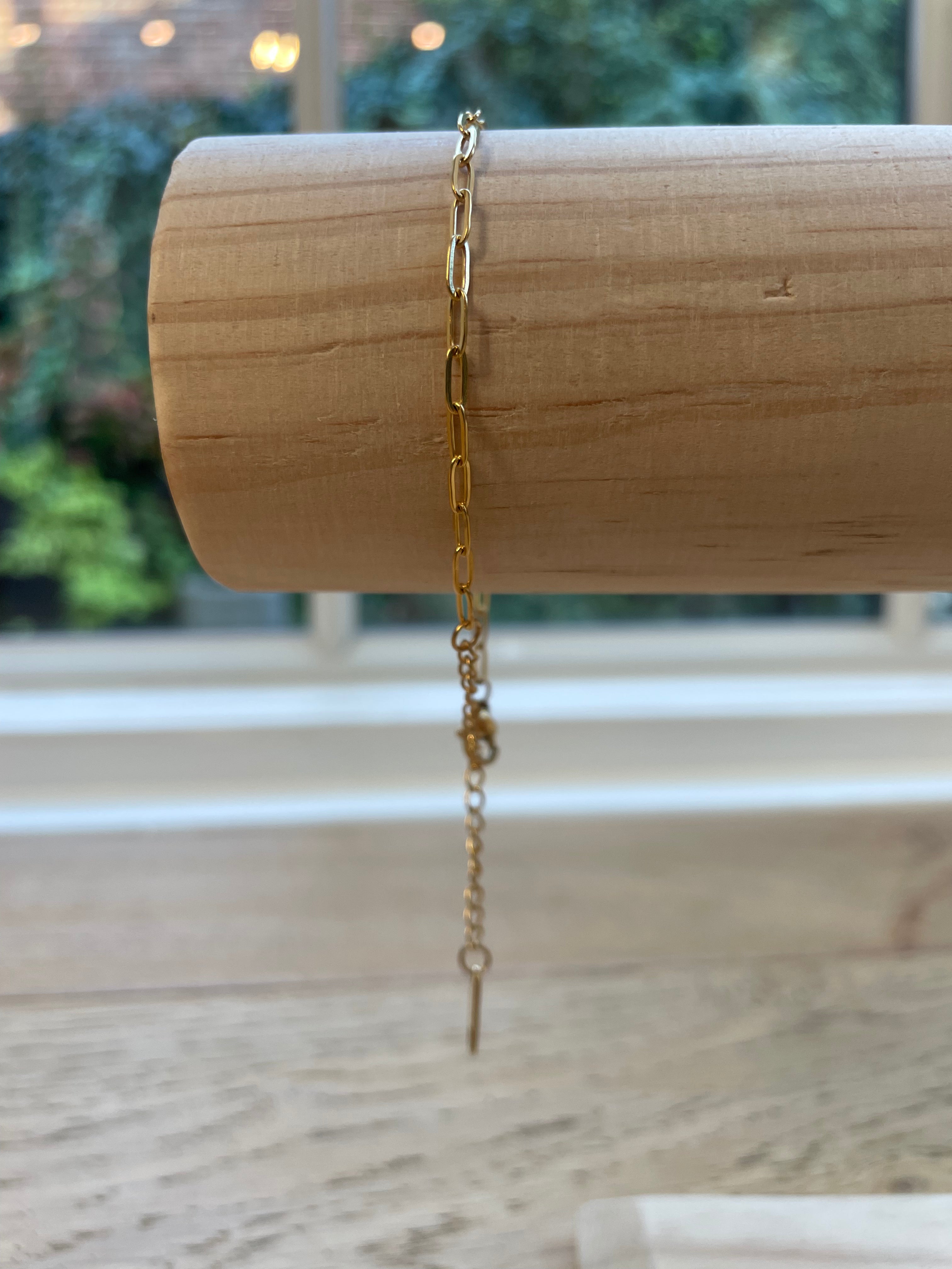 Isabella Dainty Bracelet for Women - Elegant Gold Plated Minimalist Jewelry - Perfect for Everyday Wear, Gifts & Special Occasions