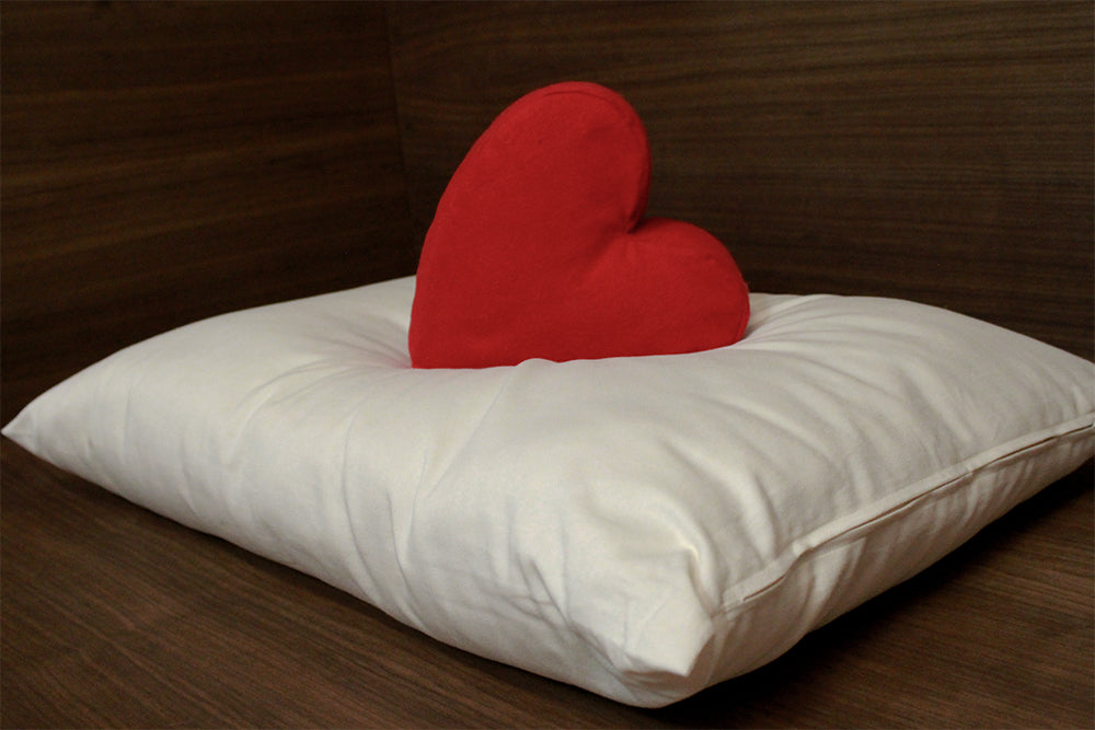 Organic Kapok Pillow for Side & Back Sleepers - Hypoallergenic, Breathable & Eco-Friendly - Perfect for Allergy Relief & Sustainable Bedroom Decor