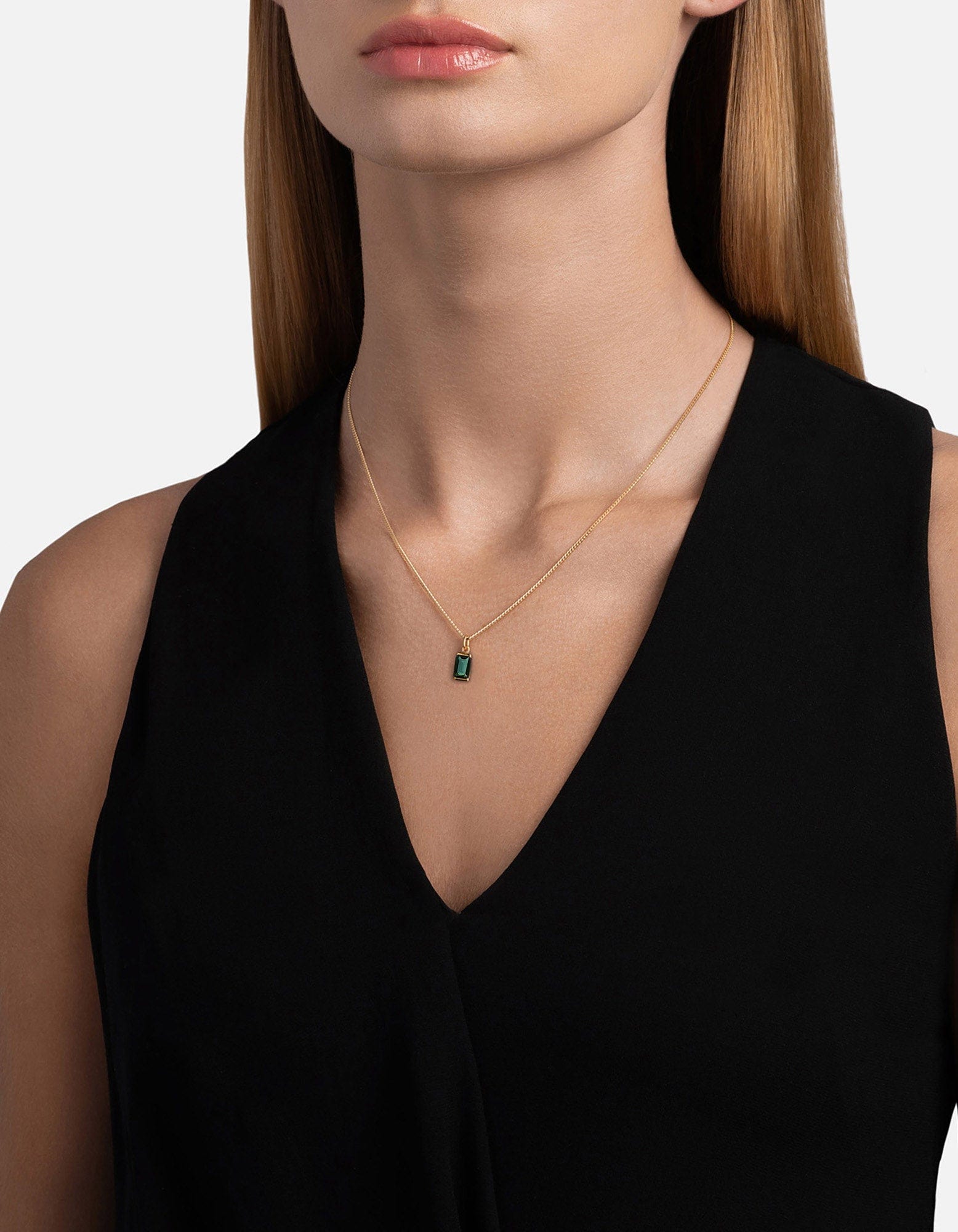 14k Gold Valor Quartz Pendant Necklace for Women - Elegant Healing Crystal Jewelry for Spiritual Protection & Positive Energy - Perfect for Gifts, Meditation & Everyday Wear