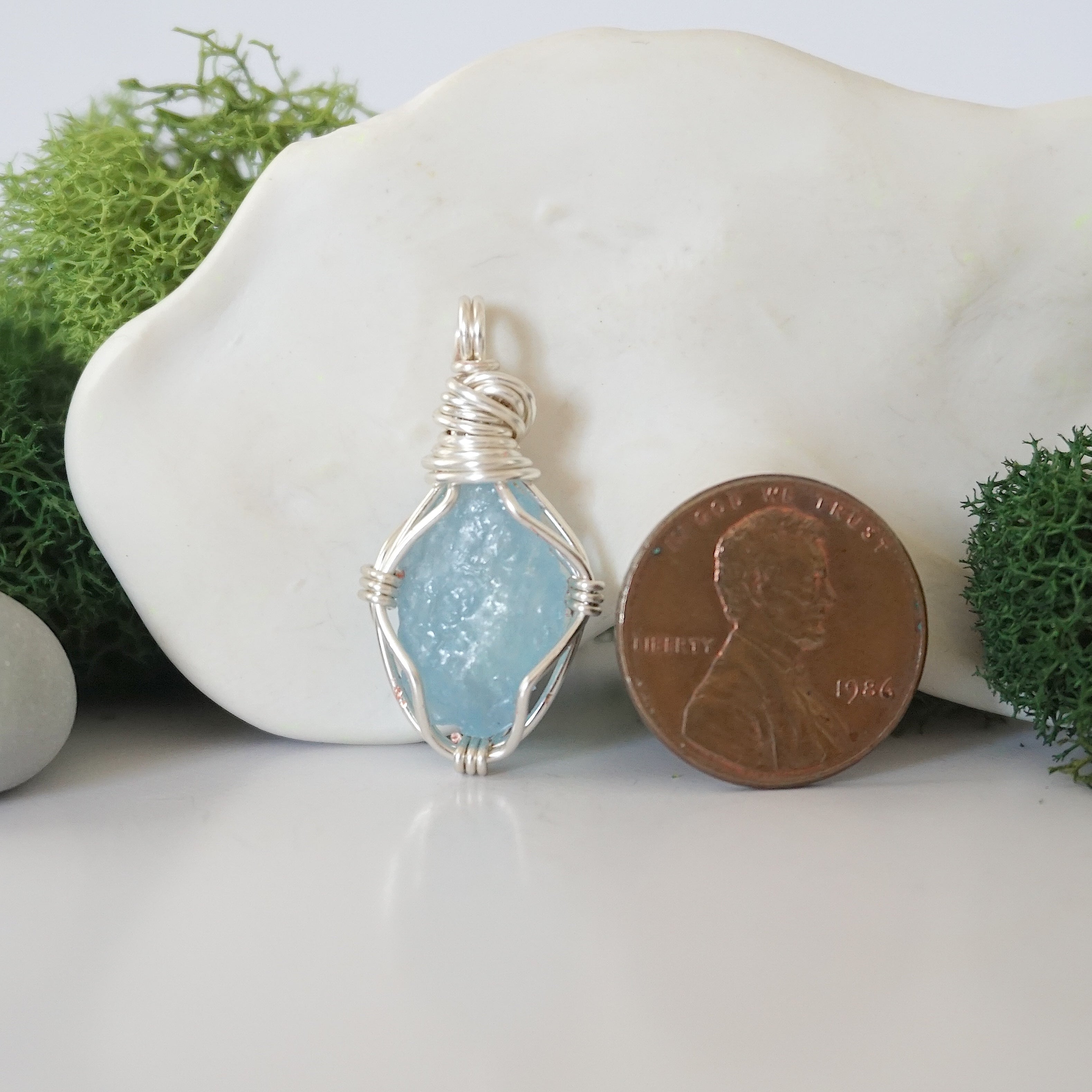 Elegant Aquamarine Birthstone Necklace - March Birthstone Jewelry for Women, Sterling Silver Pendant with Genuine Crystal | Perfect Gift for Mom, Daughter, Birthday & Anniversary