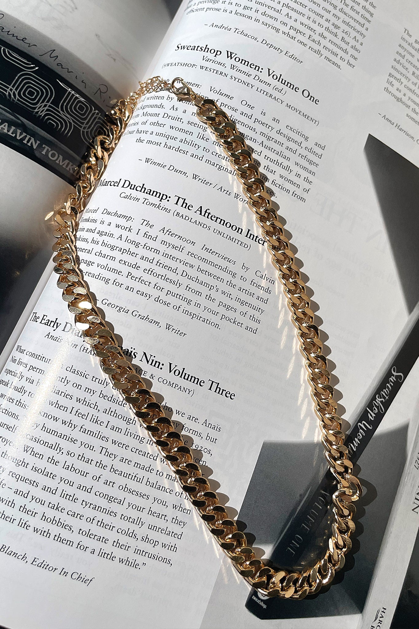 Elegant Gold Iris Flower Necklace for Women - Perfect for Weddings, Anniversaries & Special Occasions