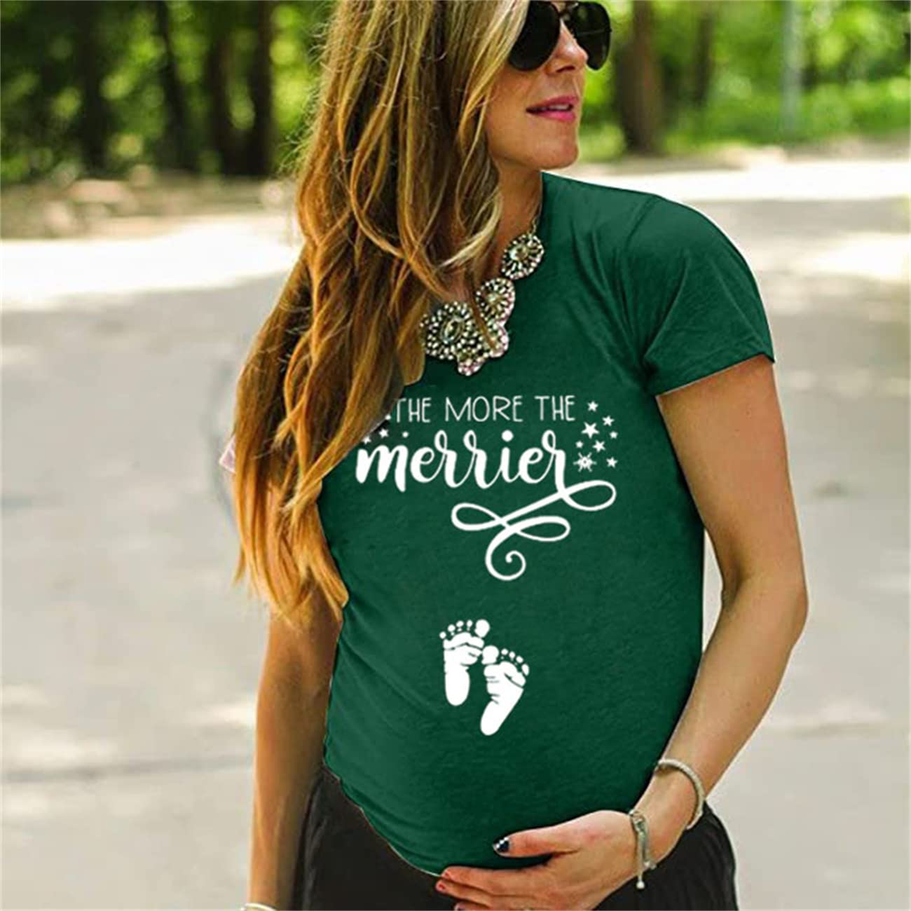 Funny Merry and Pregnant Christmas Maternity T-Shirt - Cute Pregnancy Announcement Tee for Xmas - Perfect for Holiday Photos, Baby Reveals & Festive Family Gatherings