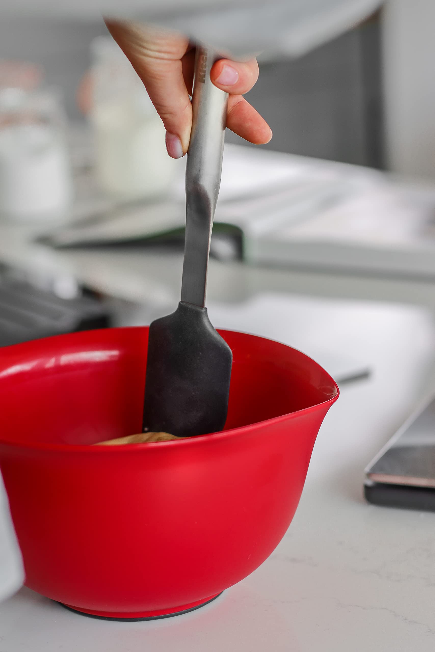 KitchenAid Premium Stainless Steel Scraper Spatula with Heat-Resistant Silicone Head - Perfect for Baking, Mixing & Cooking - Ideal for Cookies, Cakes & Kitchen Prep