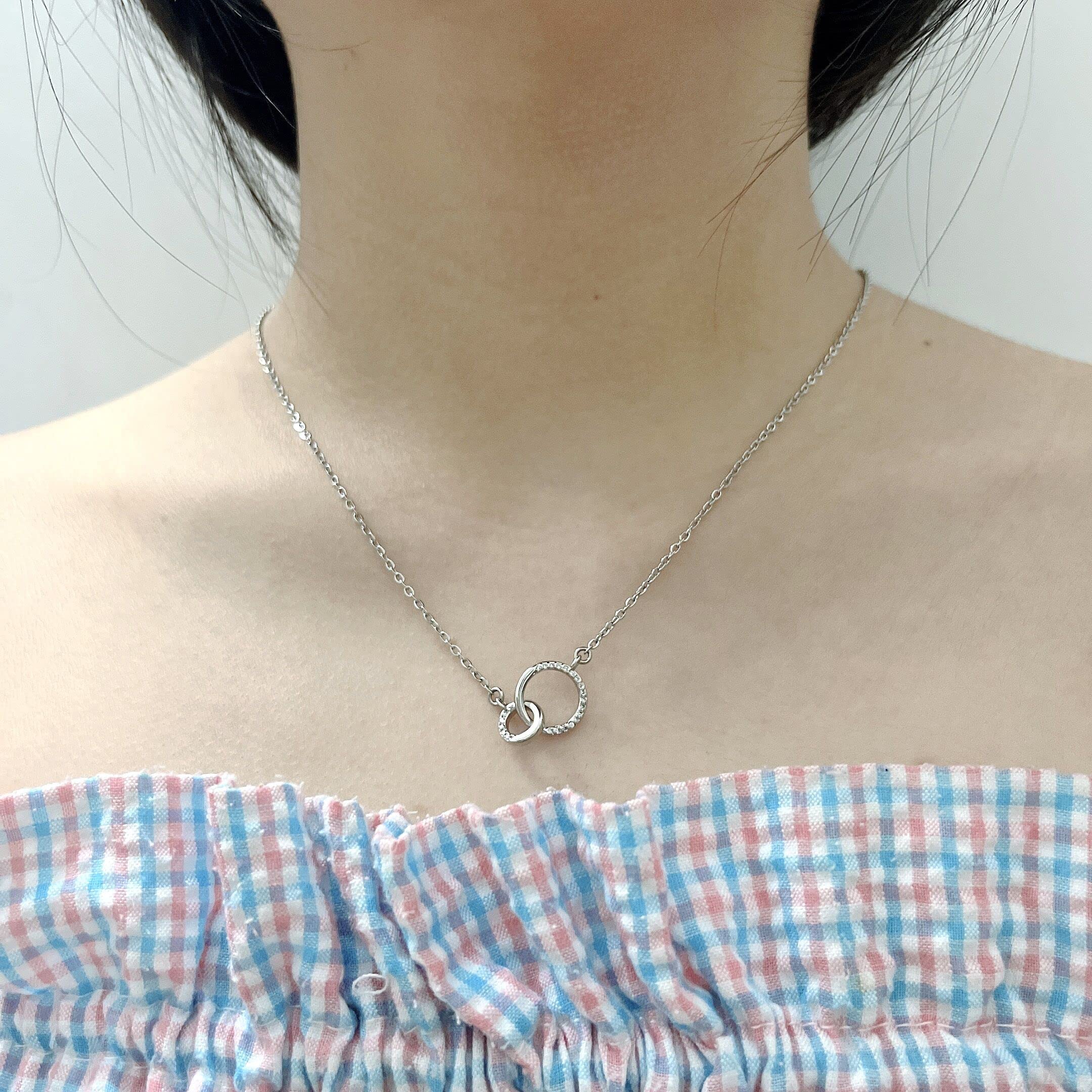 OKEYCH Bonus Sister Necklace - Unique Unbiological Sister Gift, Soul Sister Jewelry for Best Friend, Sister in Law & BFF Birthday Present - Perfect for Anniversaries, Christmas & Friendship Day Gifts