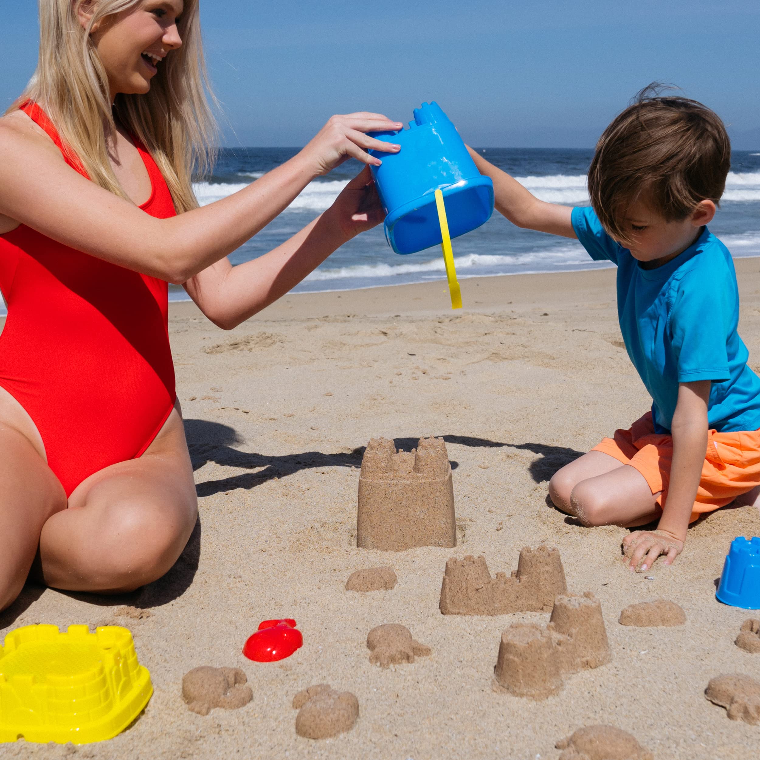 PREXTEX 10 Piece Beach Sand Toys Set for Kids - Bucket with Sifter, Shovel, Rake, Watering Can, 5 Animal and Castle Sand Molds | Fun Outdoor Sandbox & Beach Play Set for Toddlers & Children | Perfect for Beach Vacations, Backyard Sand Play & Summer Activities