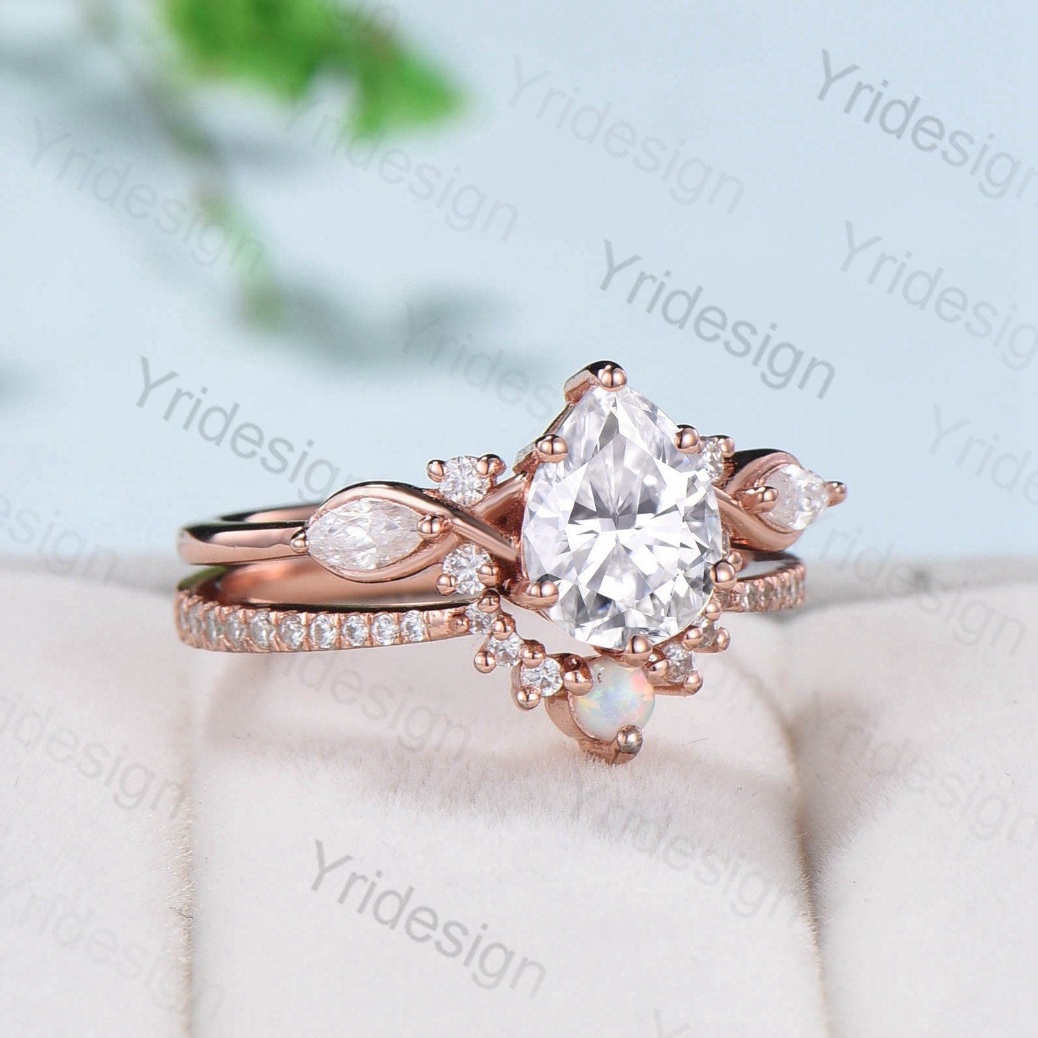 Exquisite Pear-Shaped Moissanite Engagement Ring Set | Vintage Rose Gold Bridal Jewelry with Opal & Diamond Accents | Perfect for Weddings, Anniversaries & Romantic Gifts for Her