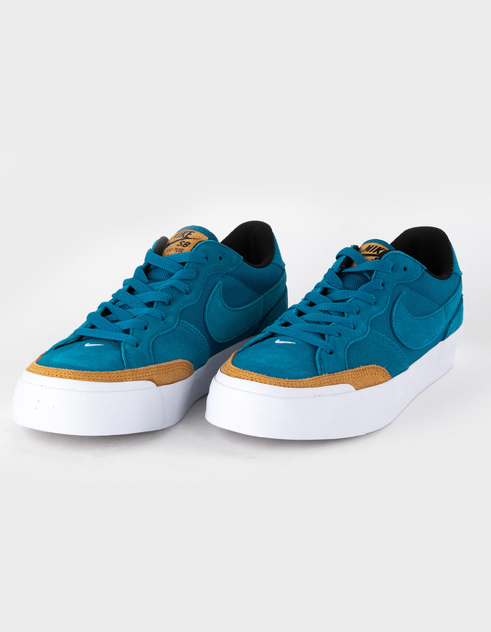 Nike SB Zoom Pogo Plus PRM Skateboarding Shoes - Green Abyss/Green Abyss Colorway | Premium Cushioning & Durability for Skateboarders & Street Style