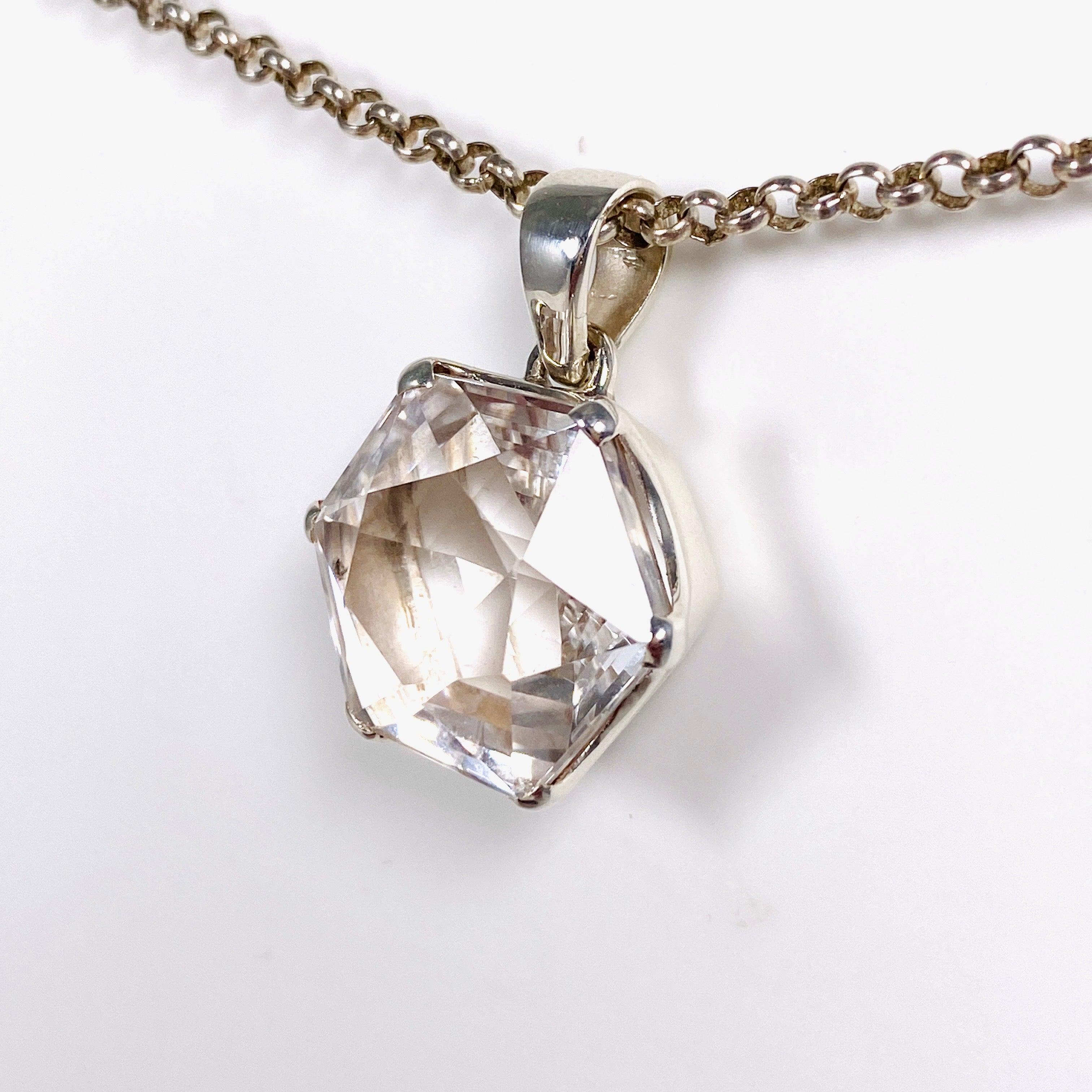 Natural Clear Quartz Faceted Hexagon Pendant Necklace - Elegant Healing Crystal Jewelry for Women - Perfect for Meditation, Gifts & Spiritual Healing