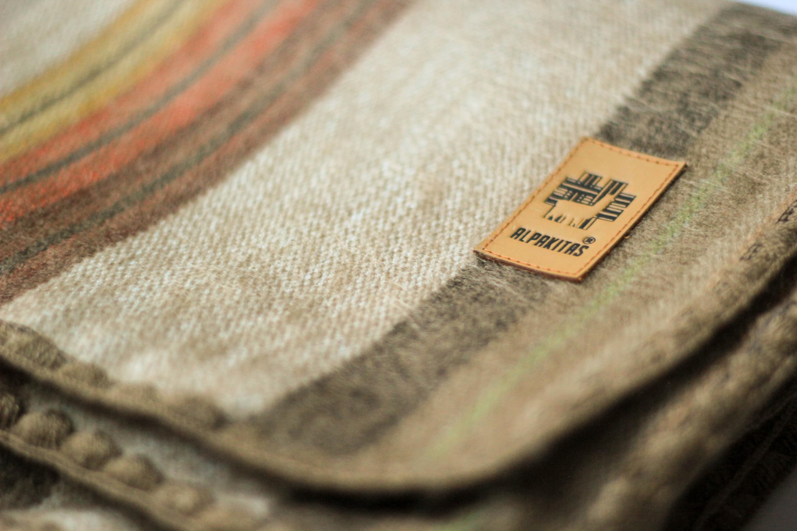 Premium Alpaca Wool Blanket - Queen Size (87