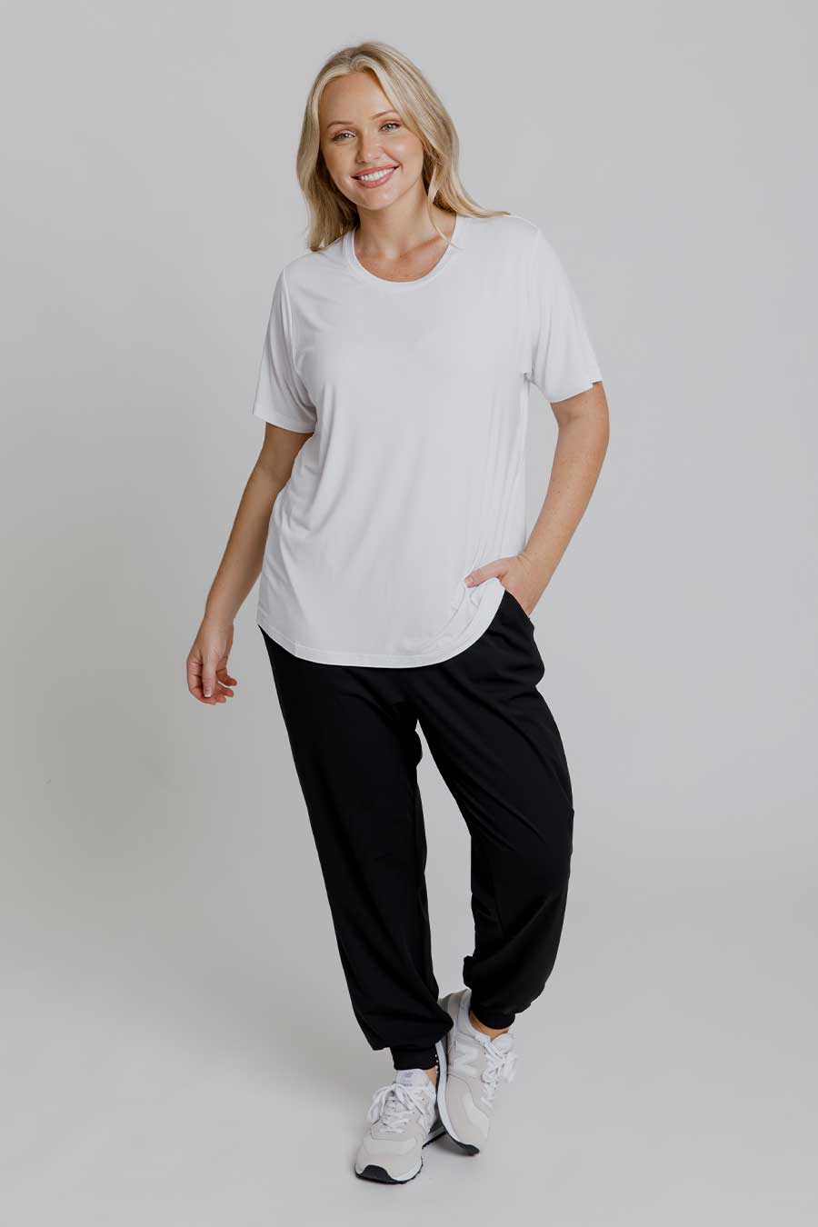 Classic Bamboo Cotton T-Shirt for Men - Soft Breathable White Tee - Eco-Friendly Casual Wear for Everyday & Outdoor Activities