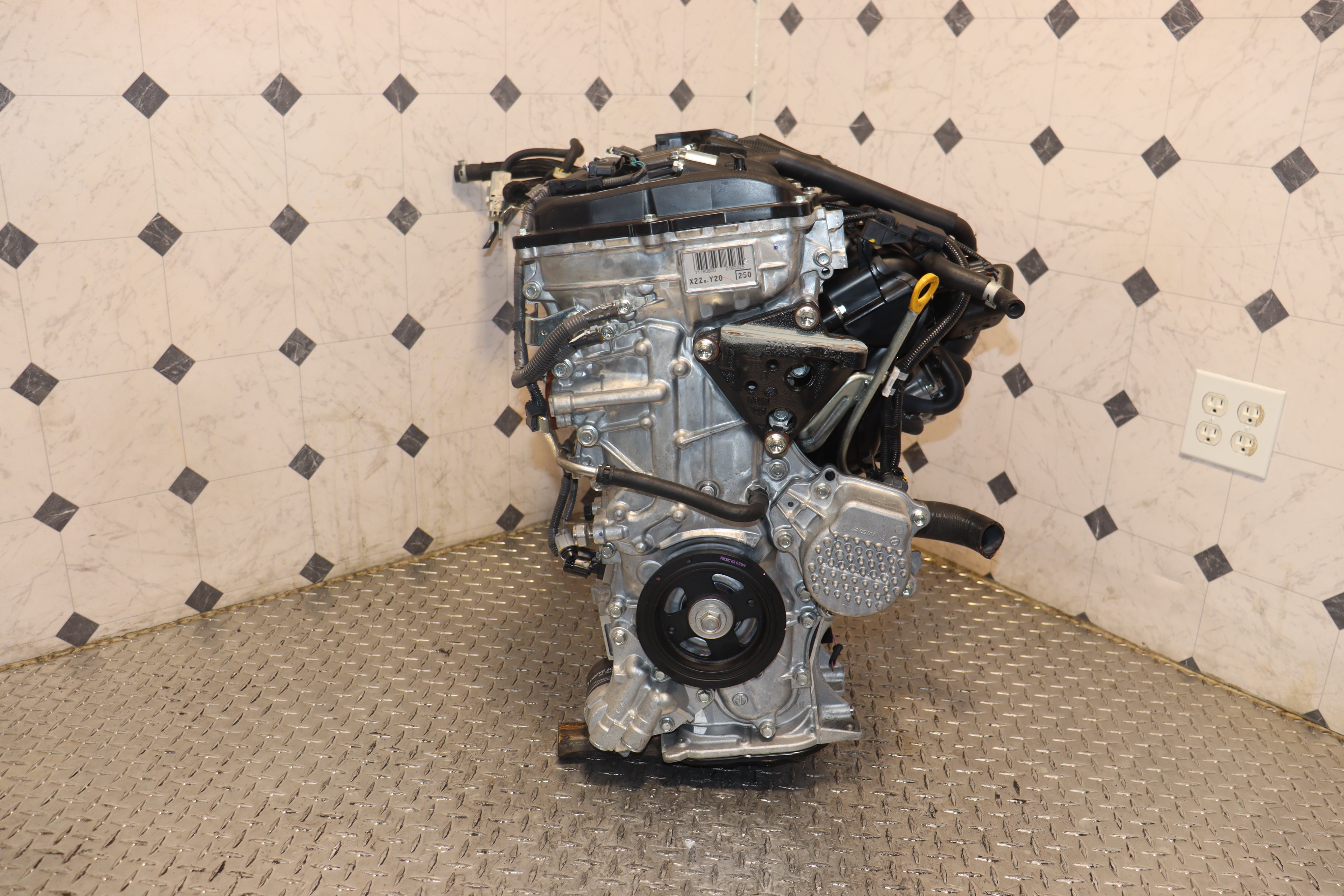 JDM 2ZR-FXE 1.8L 4-Cylinder Hybrid Engine for 2016-2021 Toyota Prius (4th Gen) - Perfect Replacement for Hybrid Vehicle Maintenance & Performance Upgrades