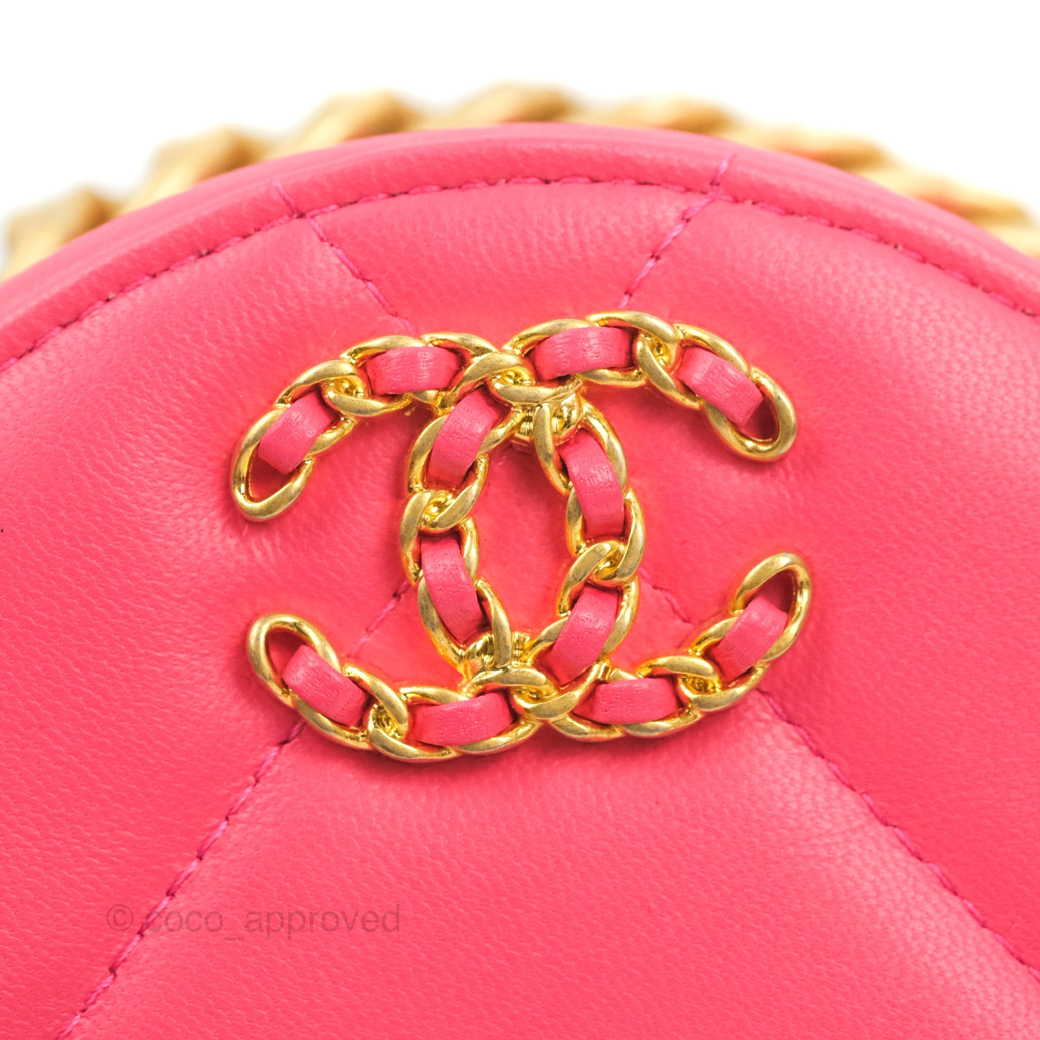 Chanel 19 Round Clutch With Chain - Dark Pink Mixed Hardware Crossbody Bag for Women | Luxury Designer Handbag for Evening Parties, Date Night & Special Occasions