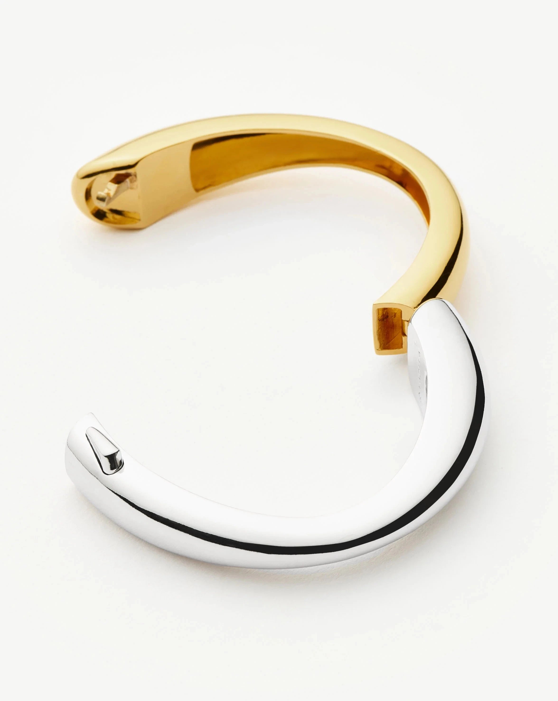 Elegant Sculptural Ridge Hinged Bangle Bracelet - Mixed Metal Jewelry for Women, Perfect for Parties, Weddings & Everyday Wear
