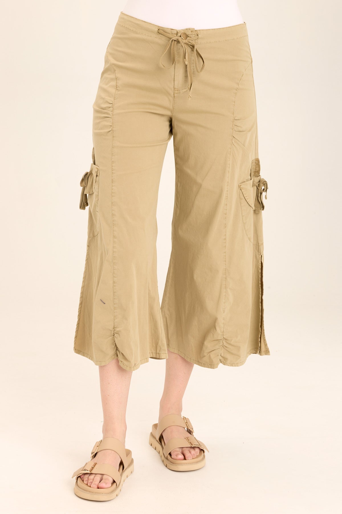 Women's Split Wide Leg Cargo Gaucho Crop Pants - High Waisted Casual Boho Trousers for Streetwear, Travel & Summer Outfits