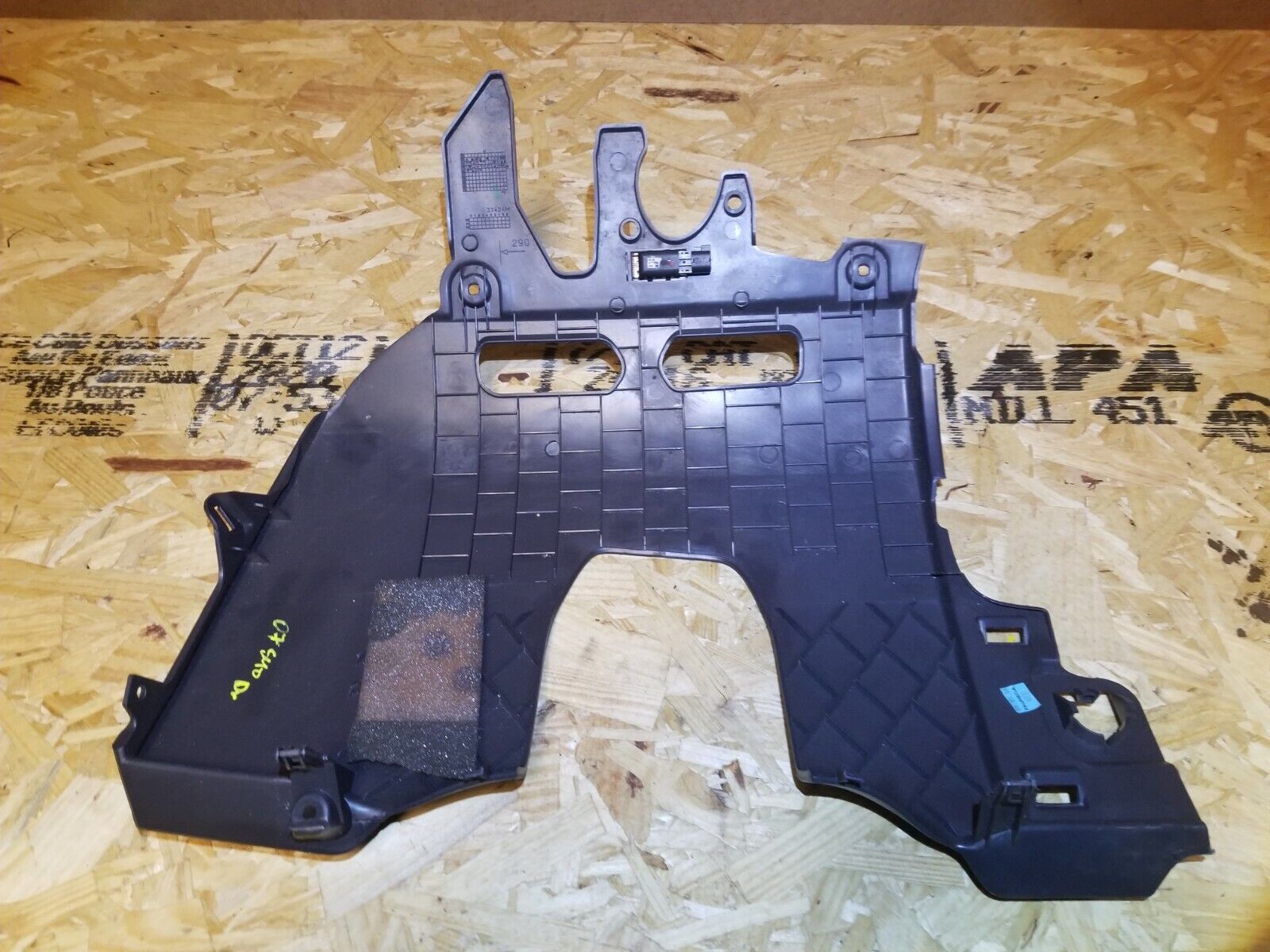 05 06 07 Volvo S40 Front Left Driver Side Dash Lower Cover Knee Panel Replacement - Perfect for Interior Repair & Car Restoration Projects