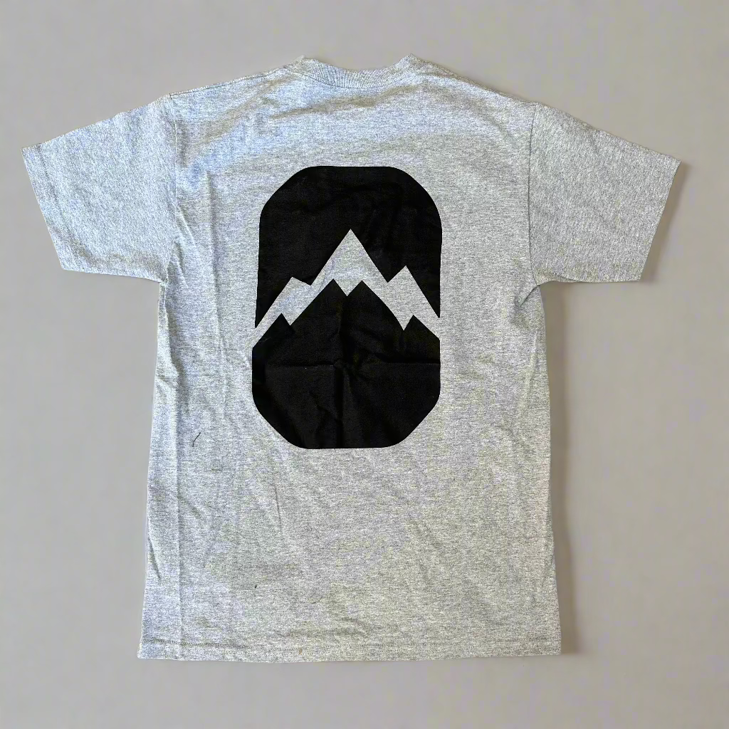 Clout Logo T-Shirt for Men & Women | Trendy Streetwear Graphic Tee | Perfect for Casual Outfits, Street Style & Everyday Wear